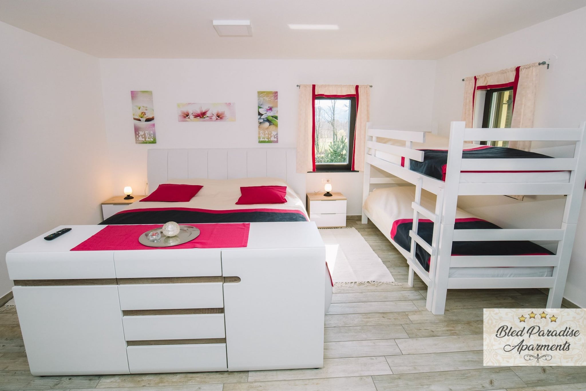 Bled Prestigious and Stylish Apartments - Standard Studio Apartment with Terrace (owner 2)-Slaapkamer