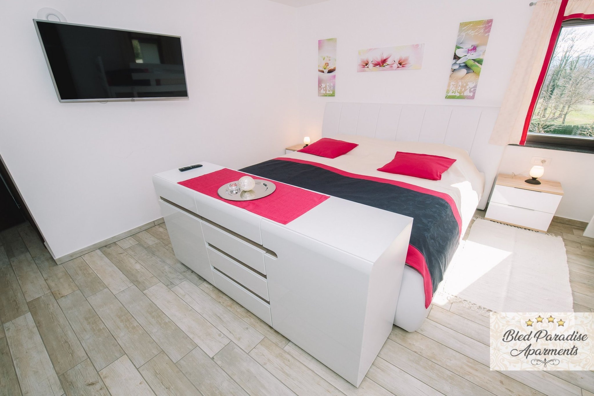 Bled Prestigious and Stylish Apartments - Classic One Bedroom Apartment with Balcony (owner 4)