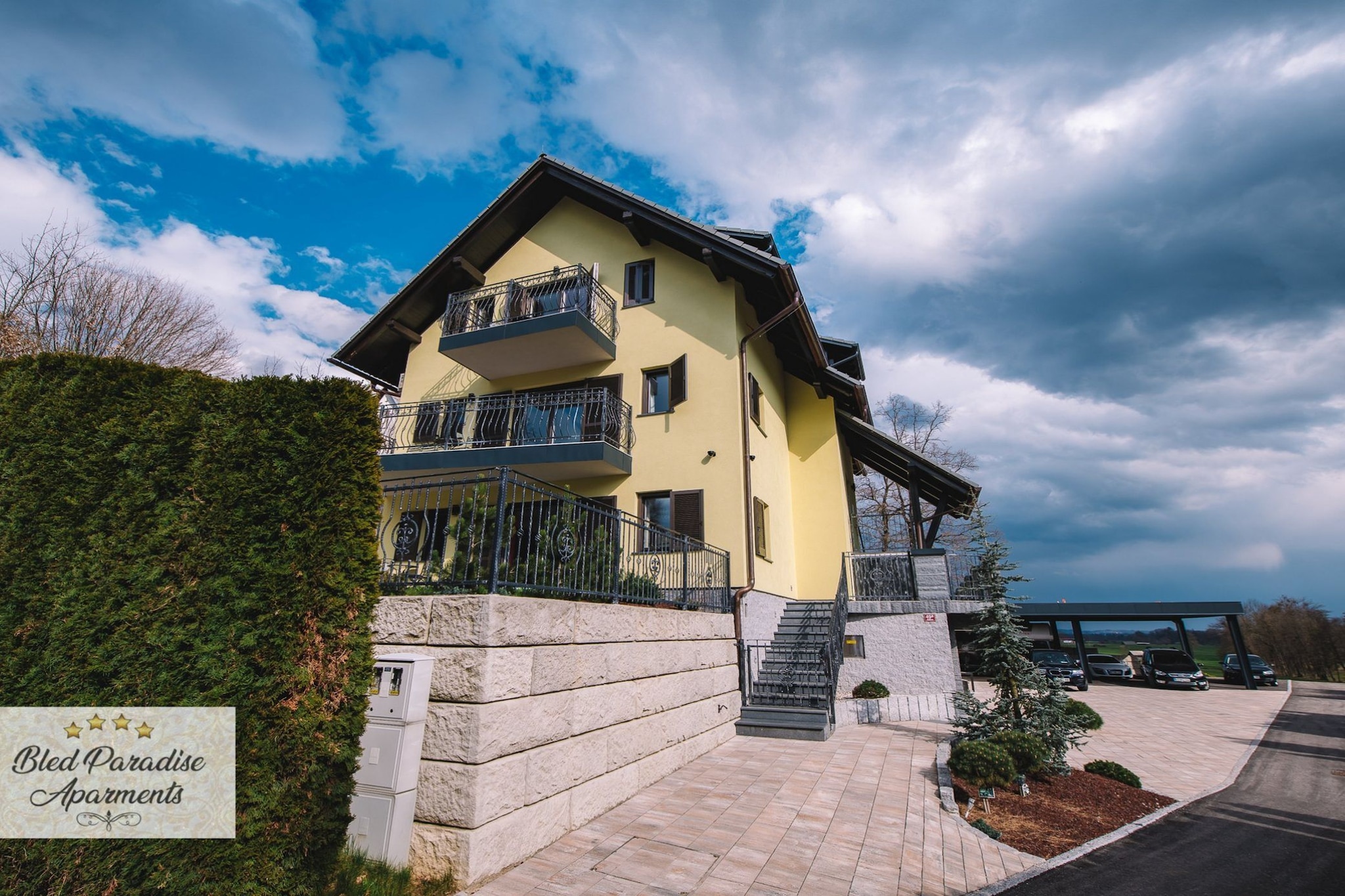 Bled Prestigious and Stylish Apartments - Standard One Bedroom Apartment with Balcony (owner 3)