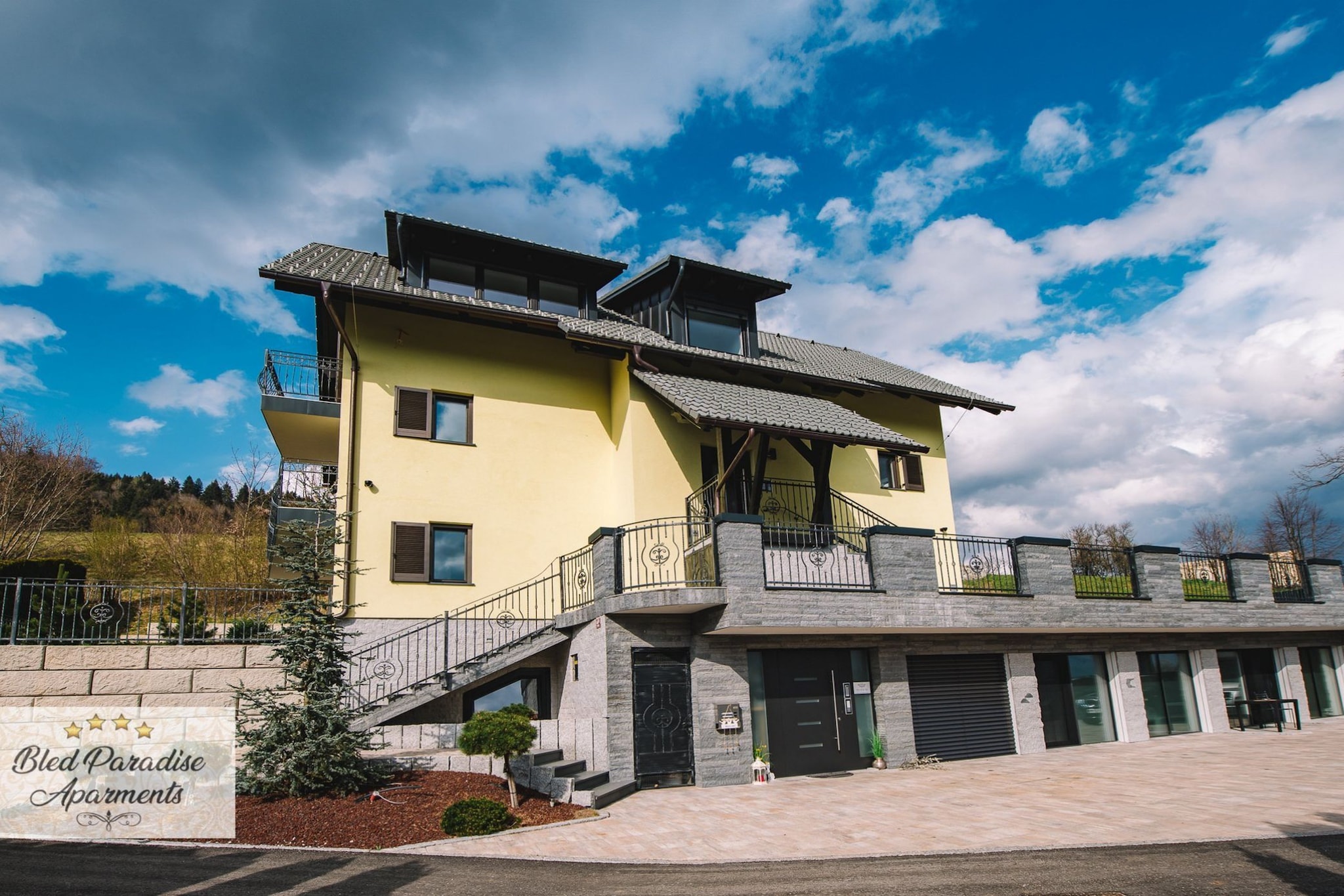 Bled Prestigious and Stylish Apartments - Standard One Bedroom Apartment with Balcony (owner 3)-Buitenlucht
