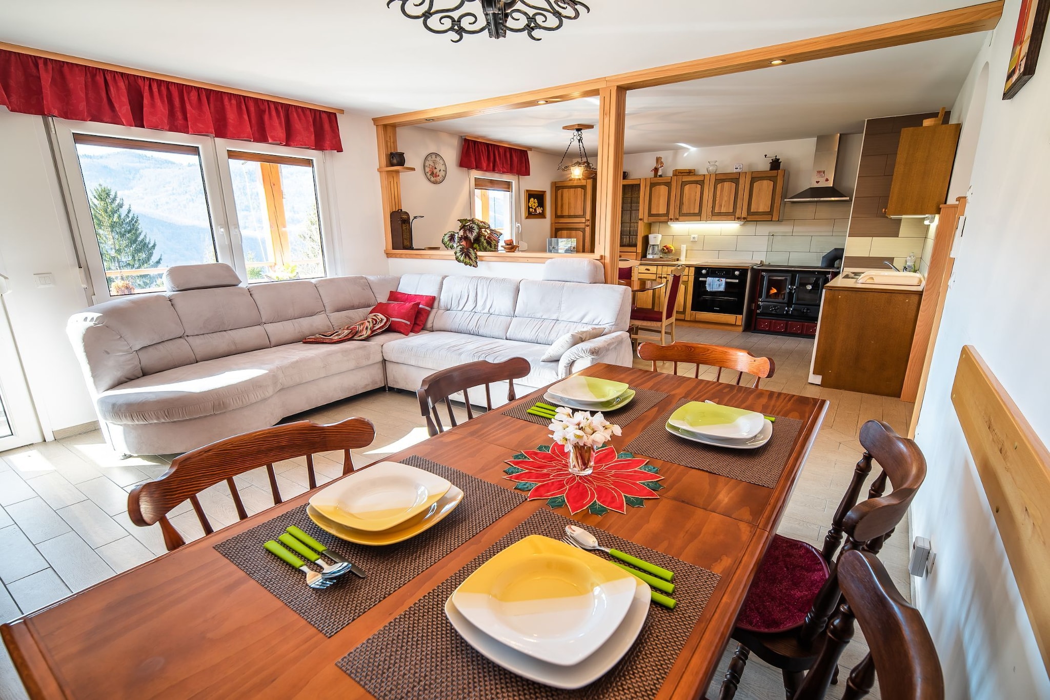 Holiday Home Slap with Sauna and BBQ - Two Bedroom Holiday Home-Eetkamer