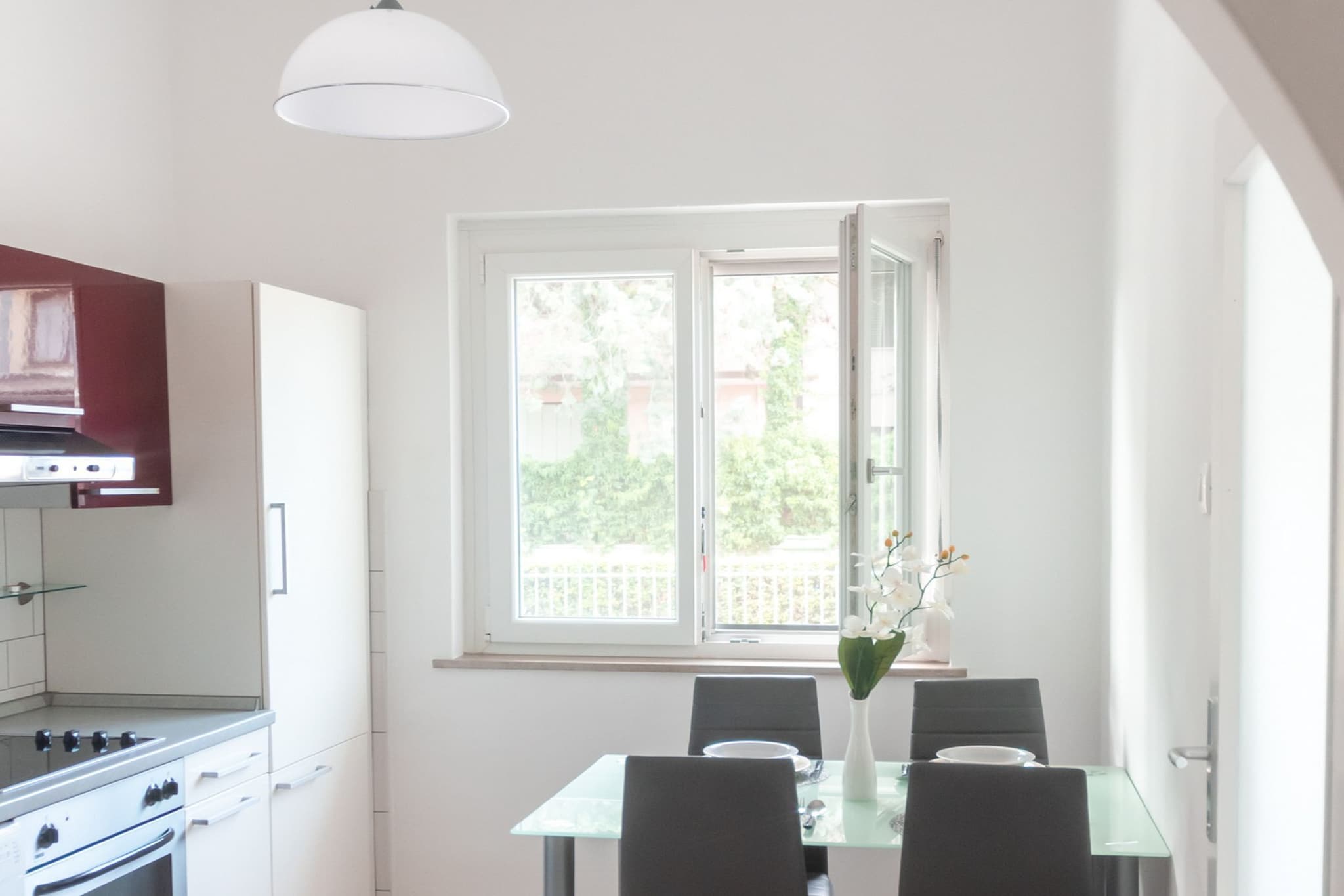 Sleek and Stylish Apartment with Terrace - Studio Apartment with Terrace
