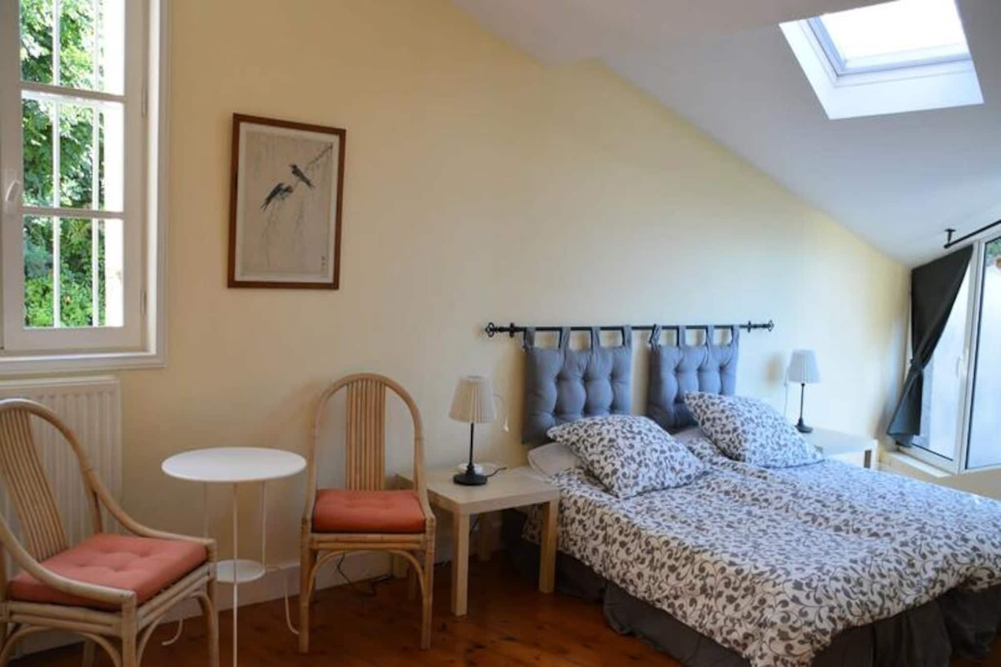 Château La Tuilière: Villa Avec Piscine Au Milieu De Son Vignoble-Image-tags.