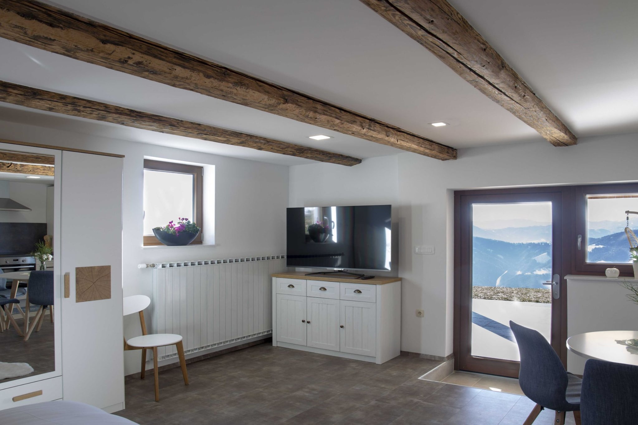 Mountain Vibrant and Timeless Apartment with Sauna - Studio Apartment with Terrace