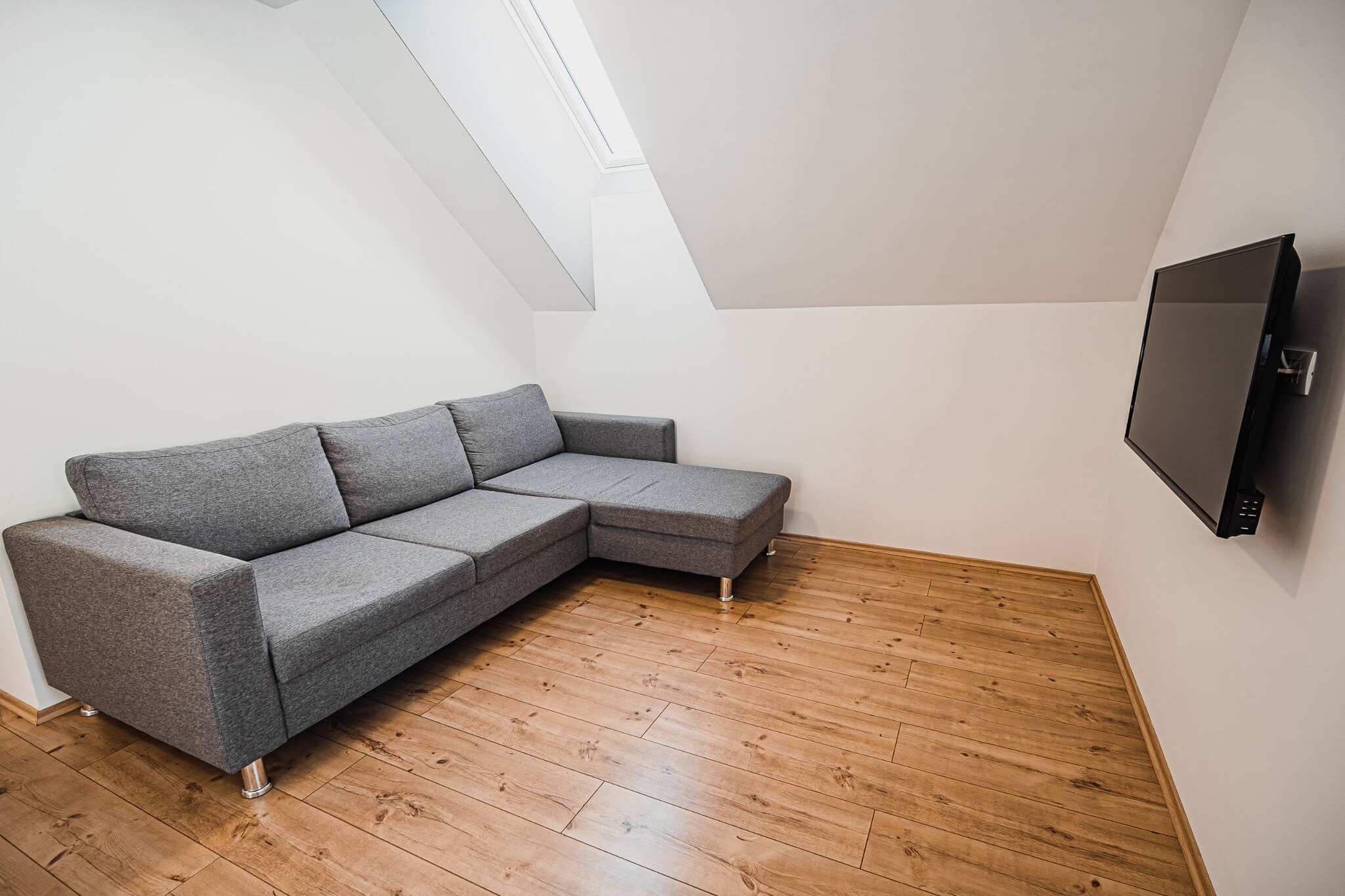Idyllic and Charming Apartments with Terrace - Classic Two Bedroom Apartment with terrace (owner Daisy)