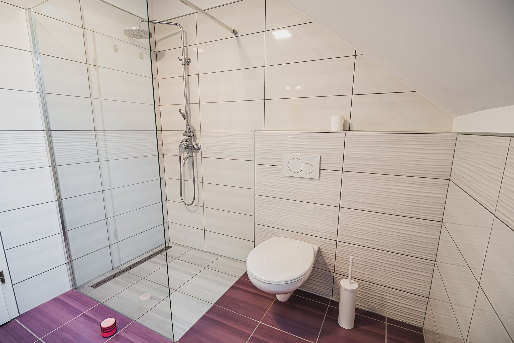 Idyllic and Charming Apartments with Terrace - Classic Two Bedroom Apartment with terrace (owner Daisy)-Bathroom
