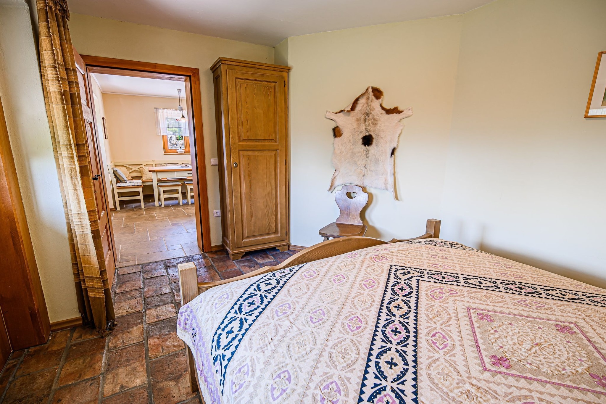 Hidden Authentic Haven Apartments - One Bedroom Apartment with Terrace-Slaapkamer