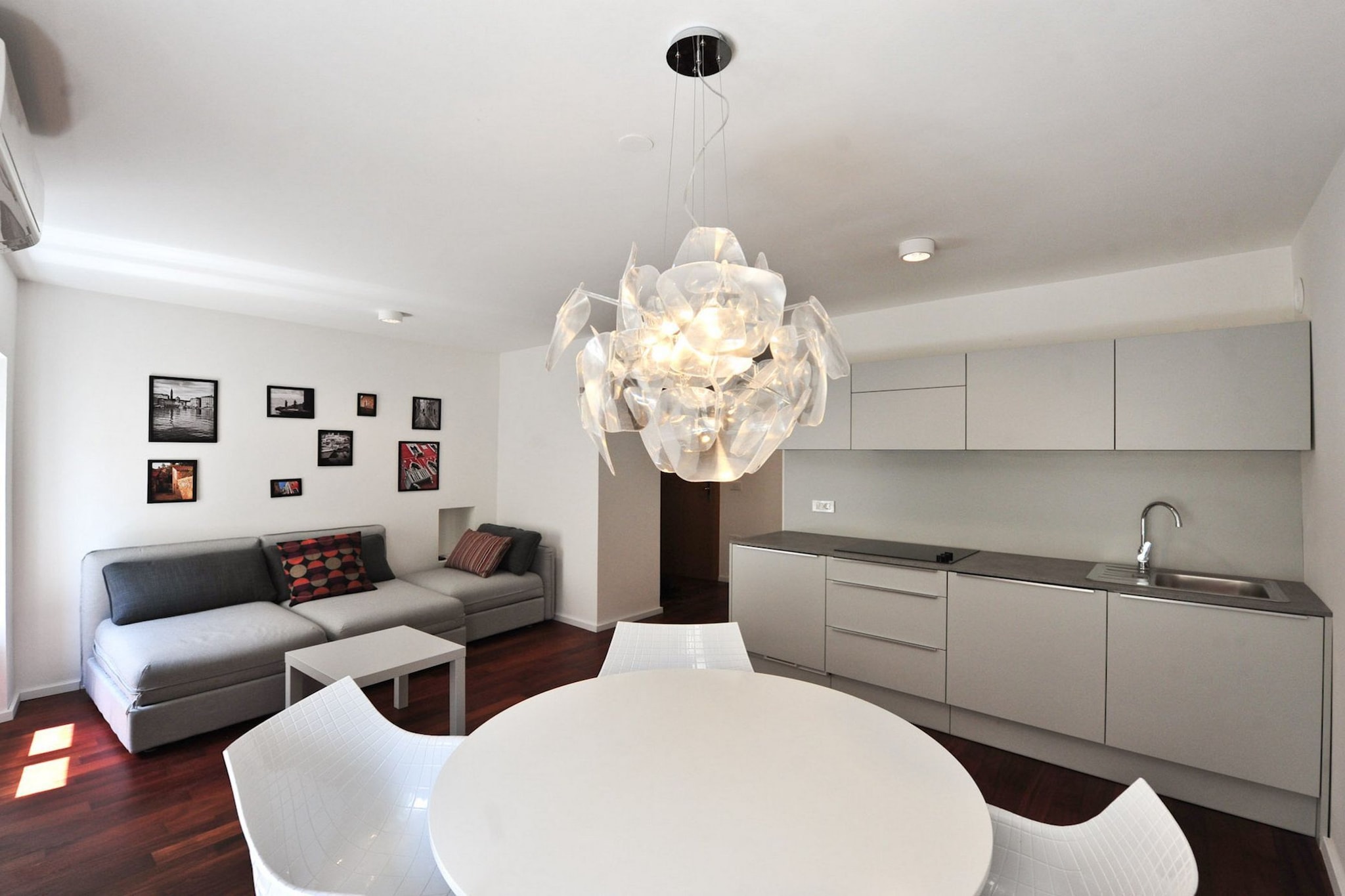 Downtown Piran Apartment with City View - Studio Apartment