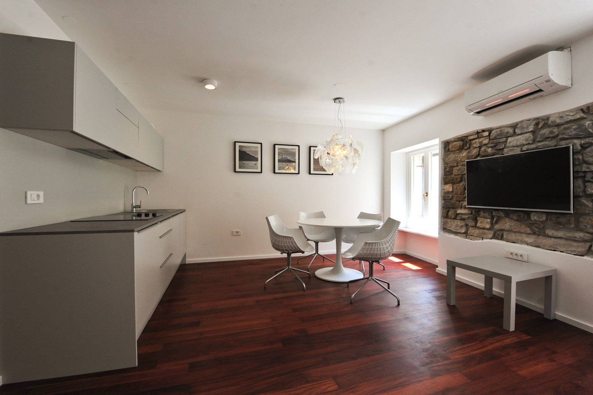 Downtown Piran Apartment with City View - Studio Apartment-Keuken