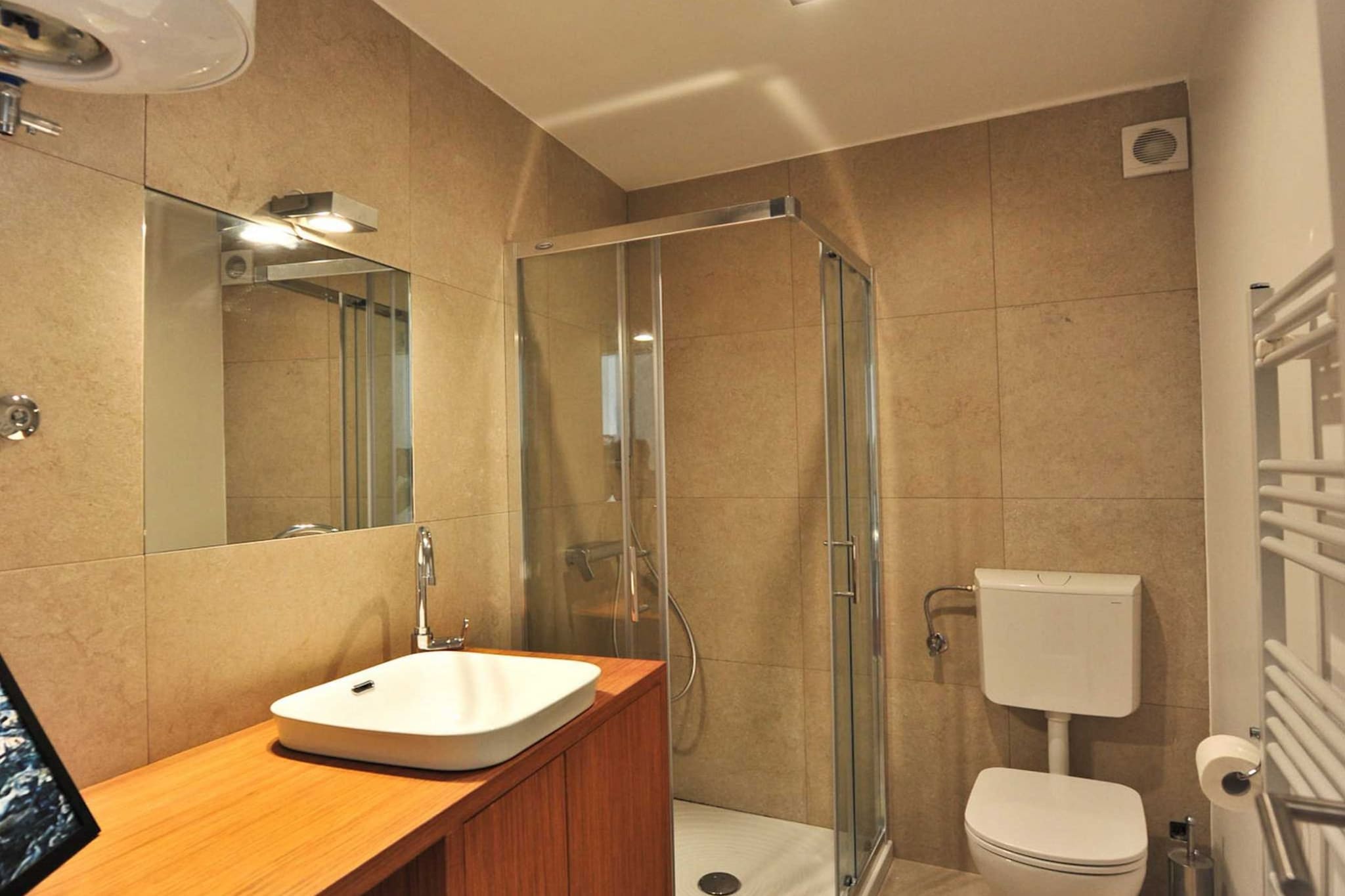 Downtown Piran Apartment with City View - Studio Apartment-Badkamer