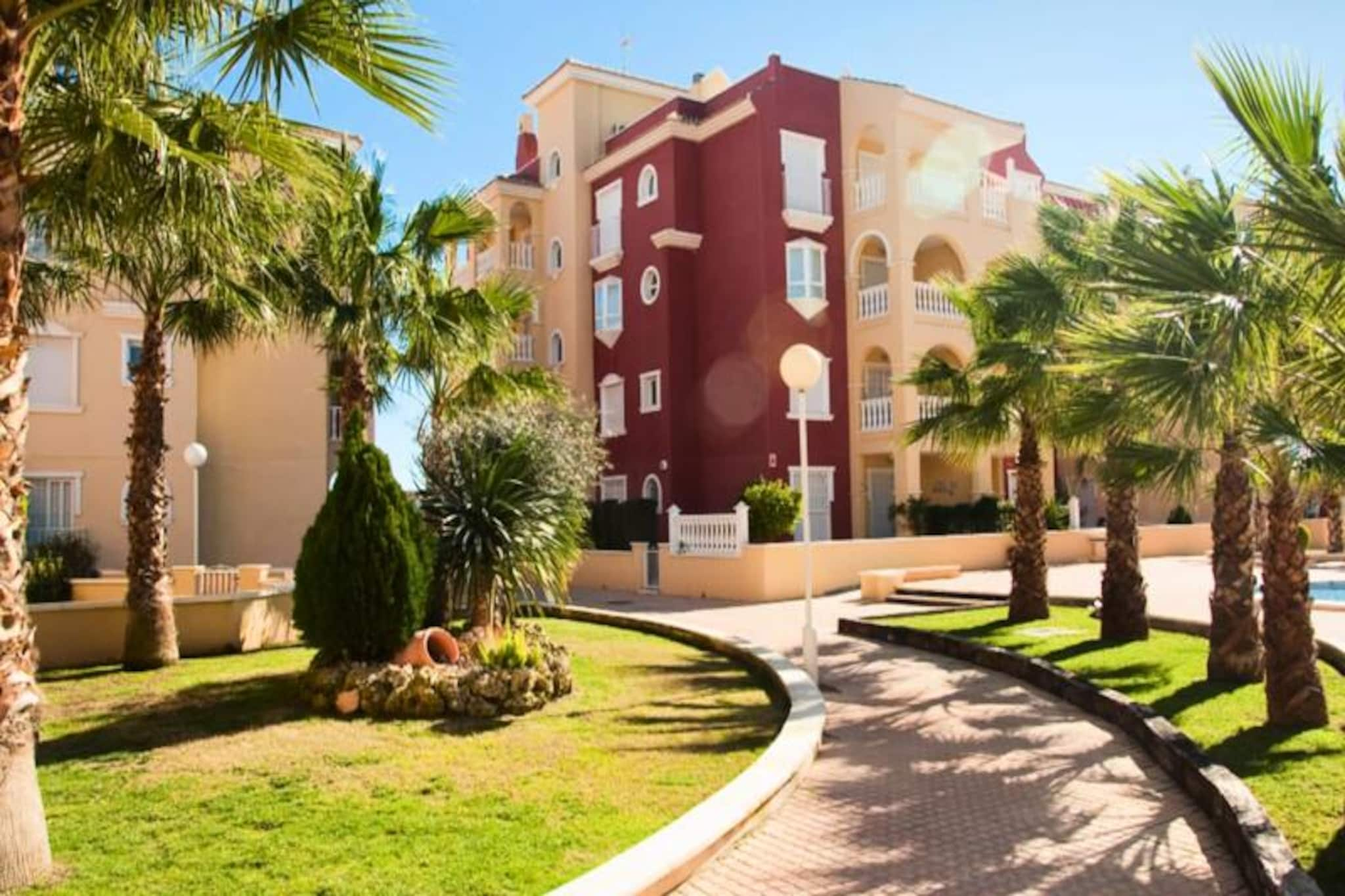 Charmant Appartement à Puerto Marina, Près De La Plage !