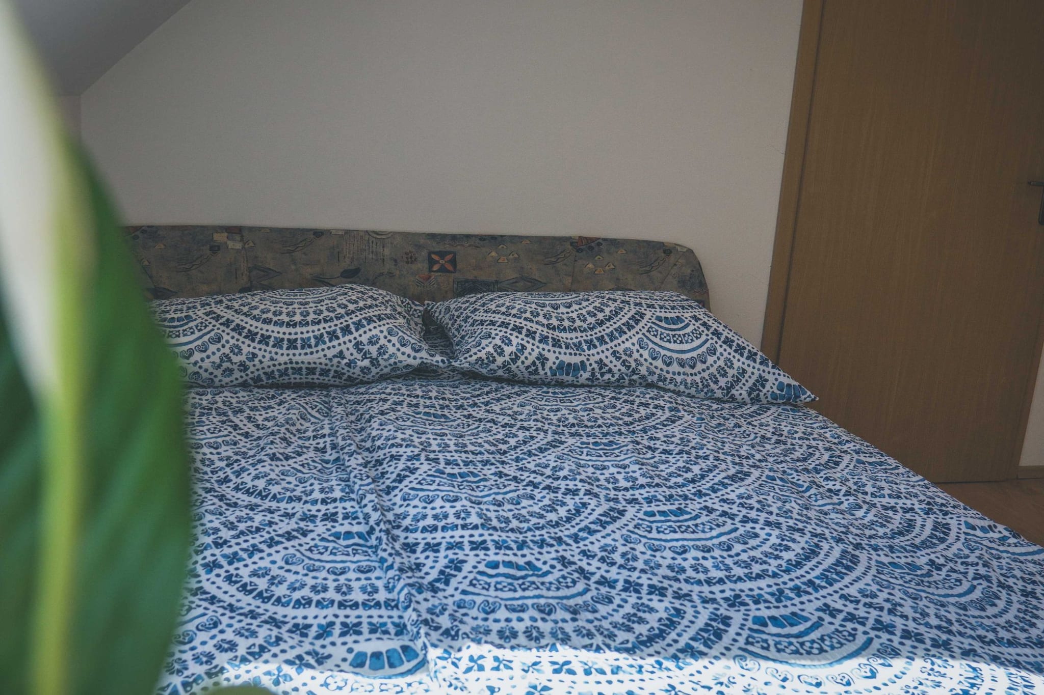 Comfortable Apartment with Mountain View - One Bedroom Apartment-Chambre