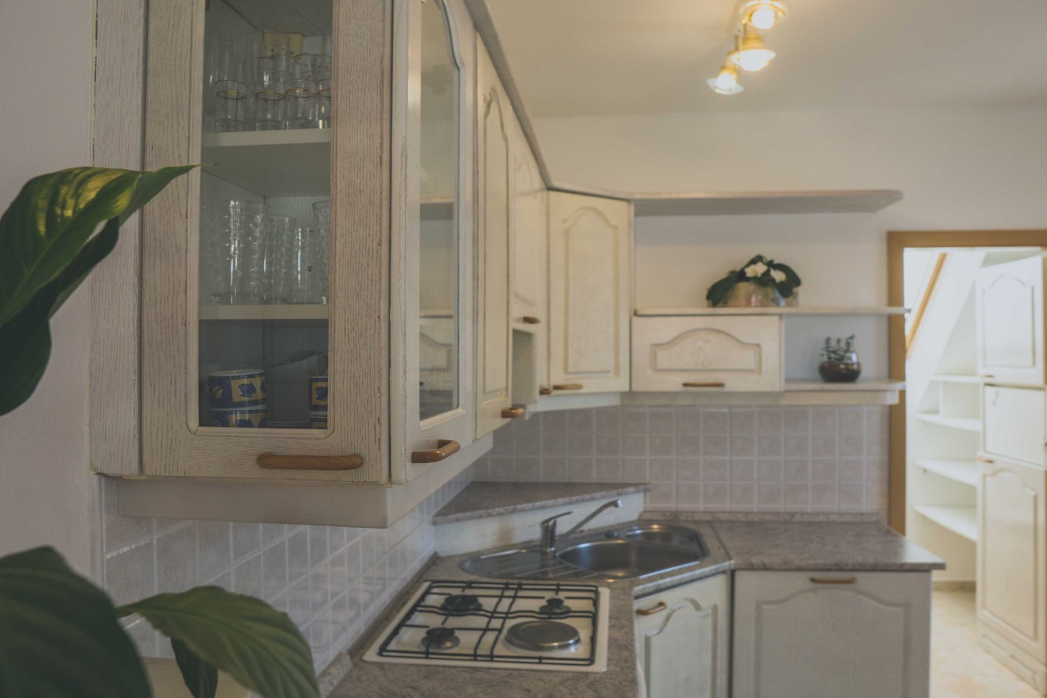 Comfortable Apartment with Mountain View - One Bedroom Apartment-Cuisine
