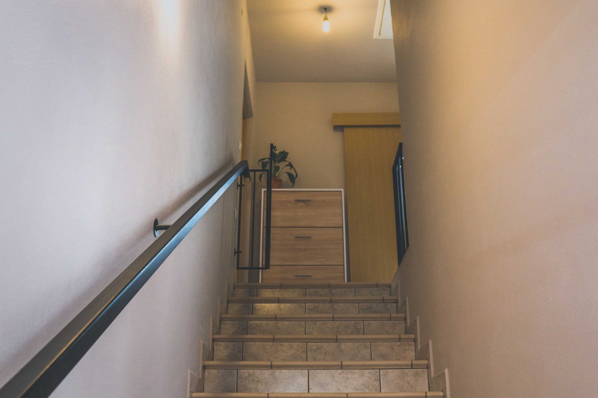 Comfortable Apartment with Mountain View - One Bedroom Apartment-Escalier