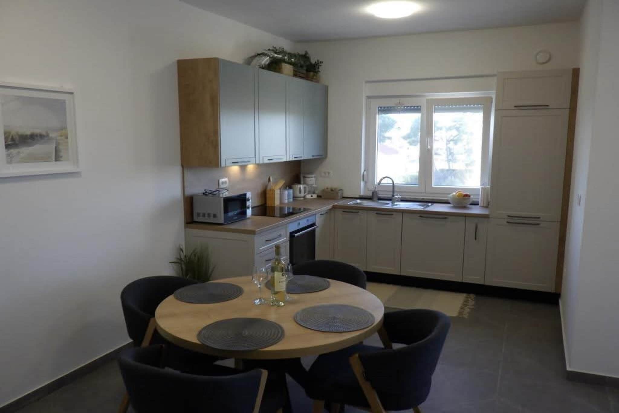 Cozy Apartment Bili - Two Bedroom Apartment-Kitchen