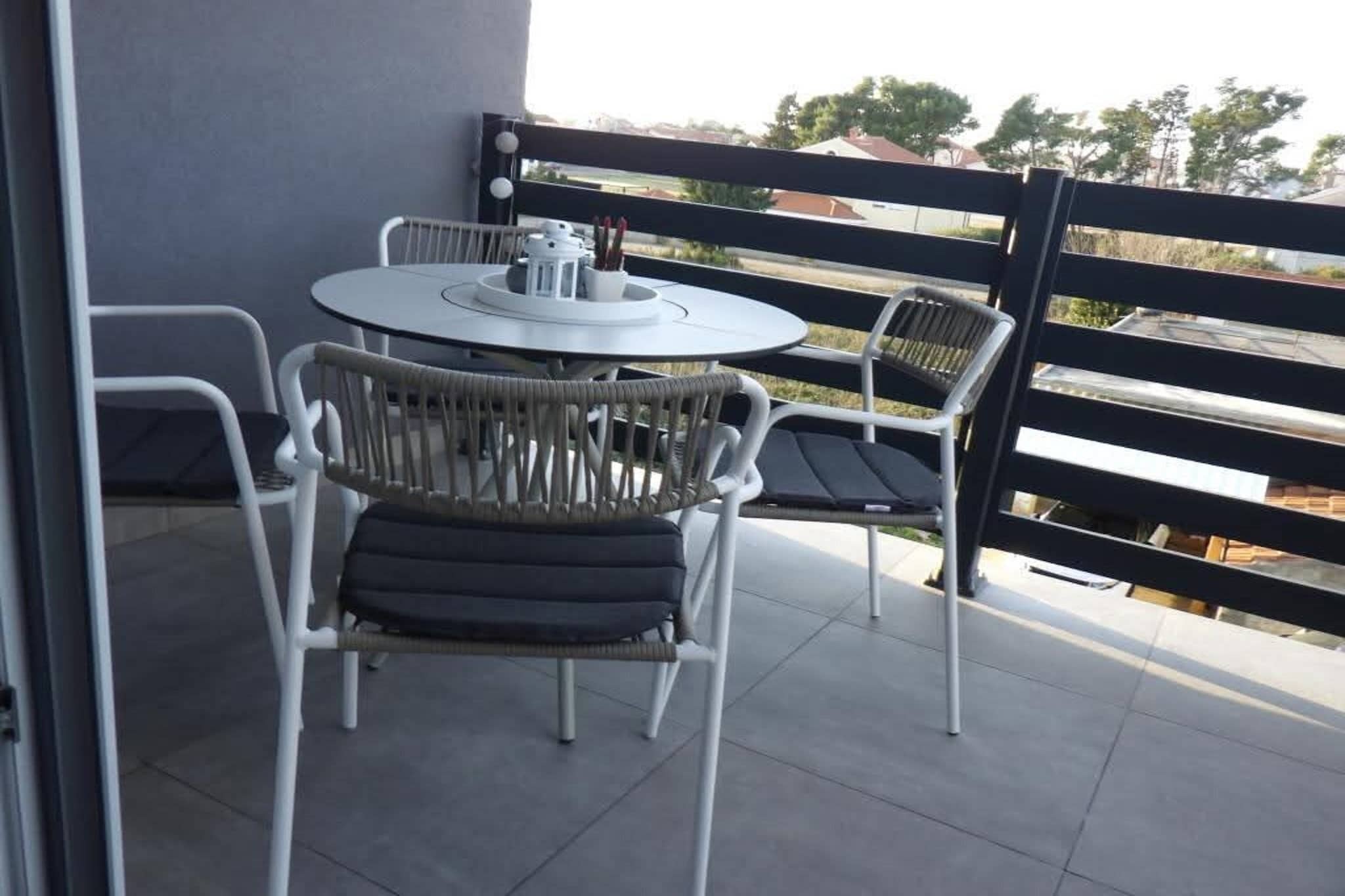 Cozy Apartment Bili - Two Bedroom Apartment-Terrace balcony
