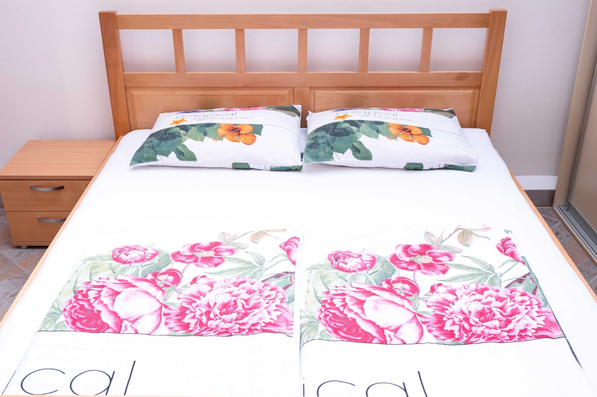 Izola Spacious Apartment with Terrace and Patio - Three Bedroom Apartment with Terrace-Slaapkamer