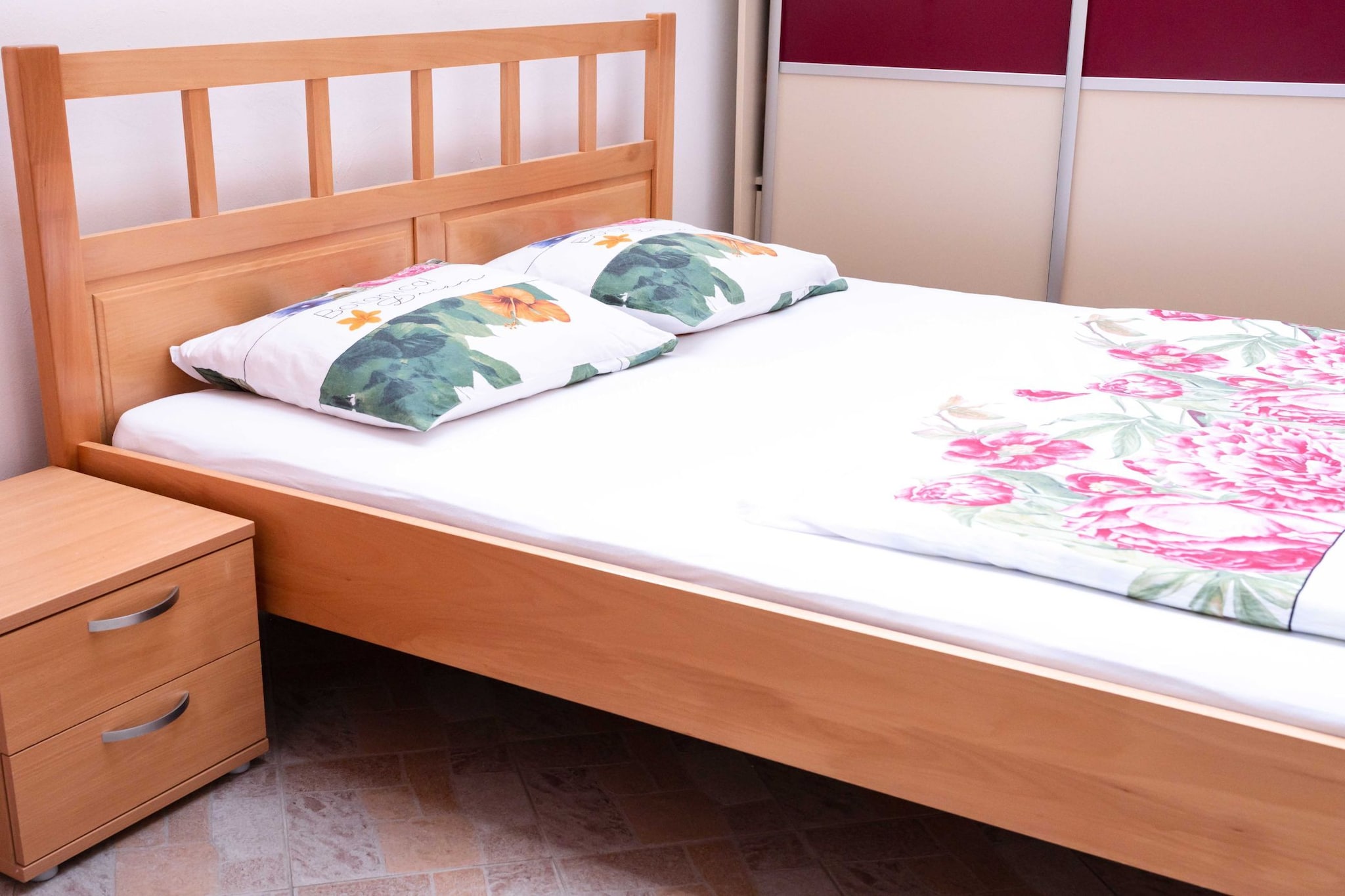 Izola Spacious Apartment with Terrace and Patio - Three Bedroom Apartment with Terrace-Slaapkamer