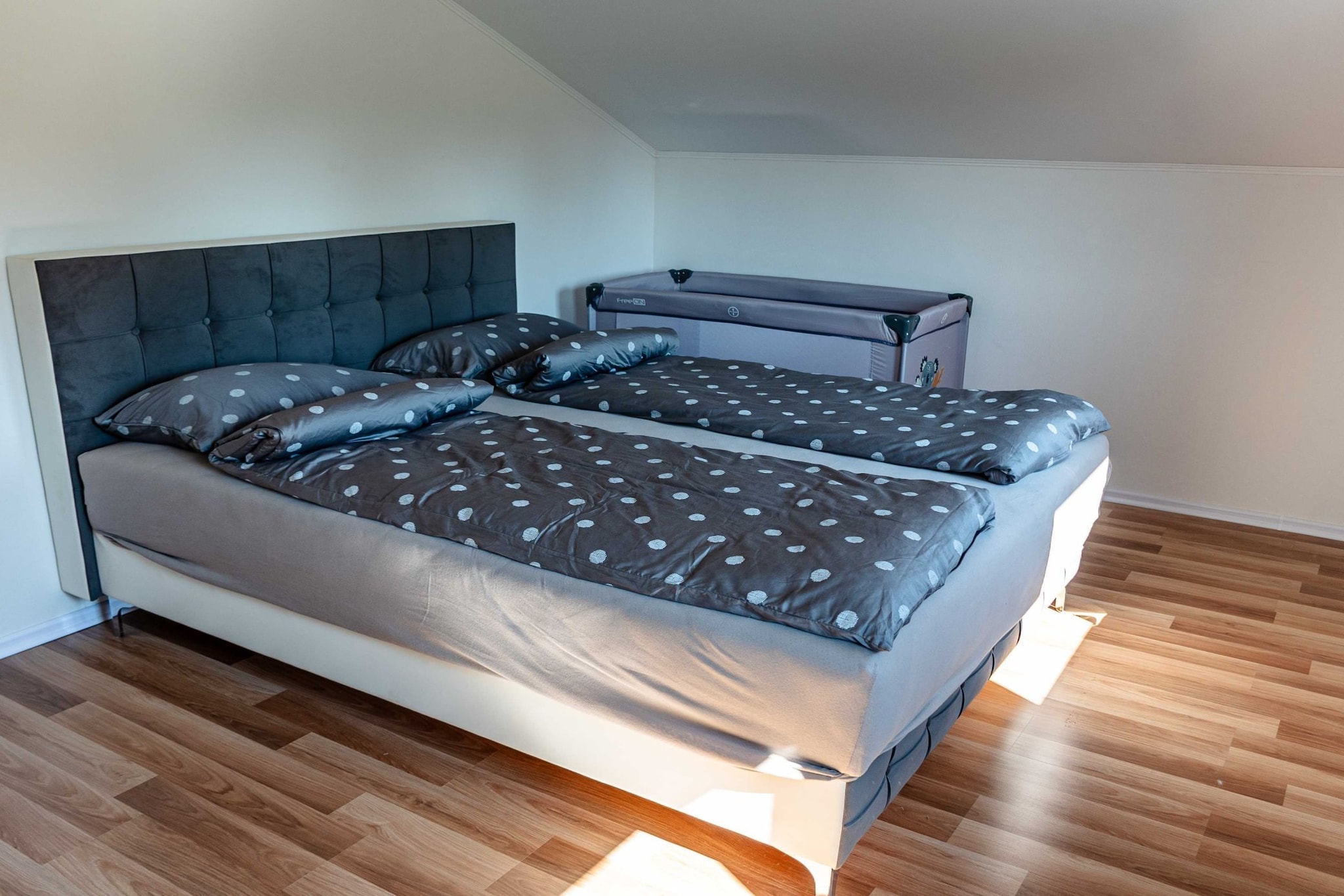 Tranquil Luxe Thermal Escape Mobile Home - Mobile Home with Terrace (owner 4061)-Slaapkamer