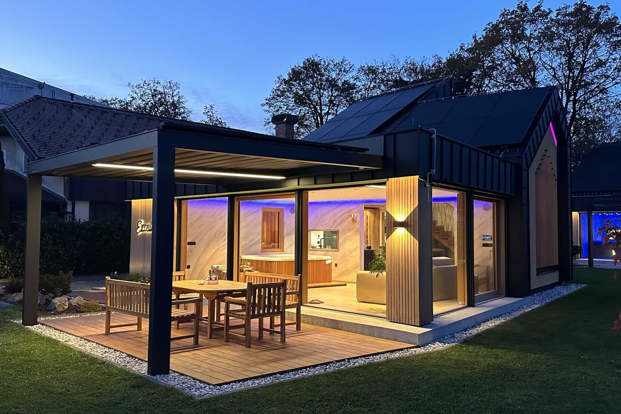 Elegant Warm Bliss Hideaway Escape Lodge - Holiday Home with Hot-Tub and Sauna (owner Excellency)-Outdoor