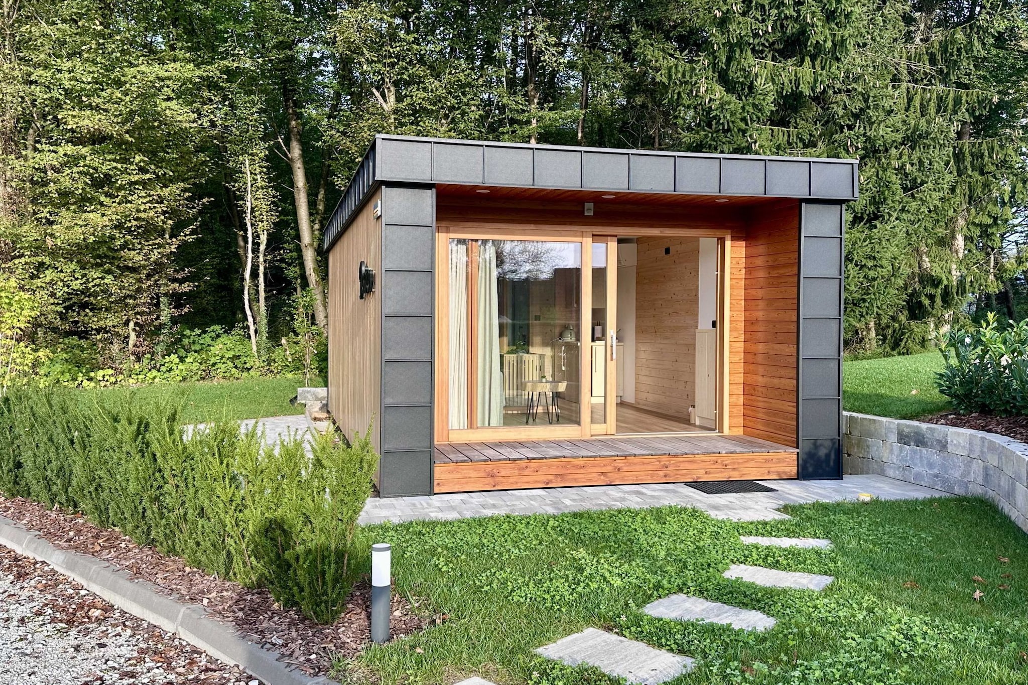 Elegant Warm Bliss Hideaway Escape Lodge - Glamping (owner Desiree)-Outdoor