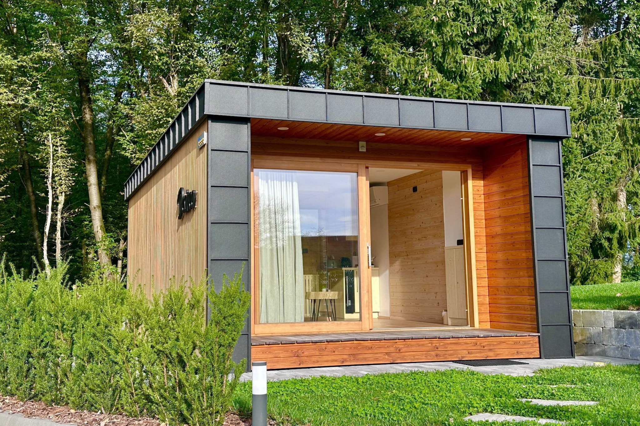 Elegant Warm Bliss Hideaway Escape Lodge - Glamping (owner Desiree)-Outdoor