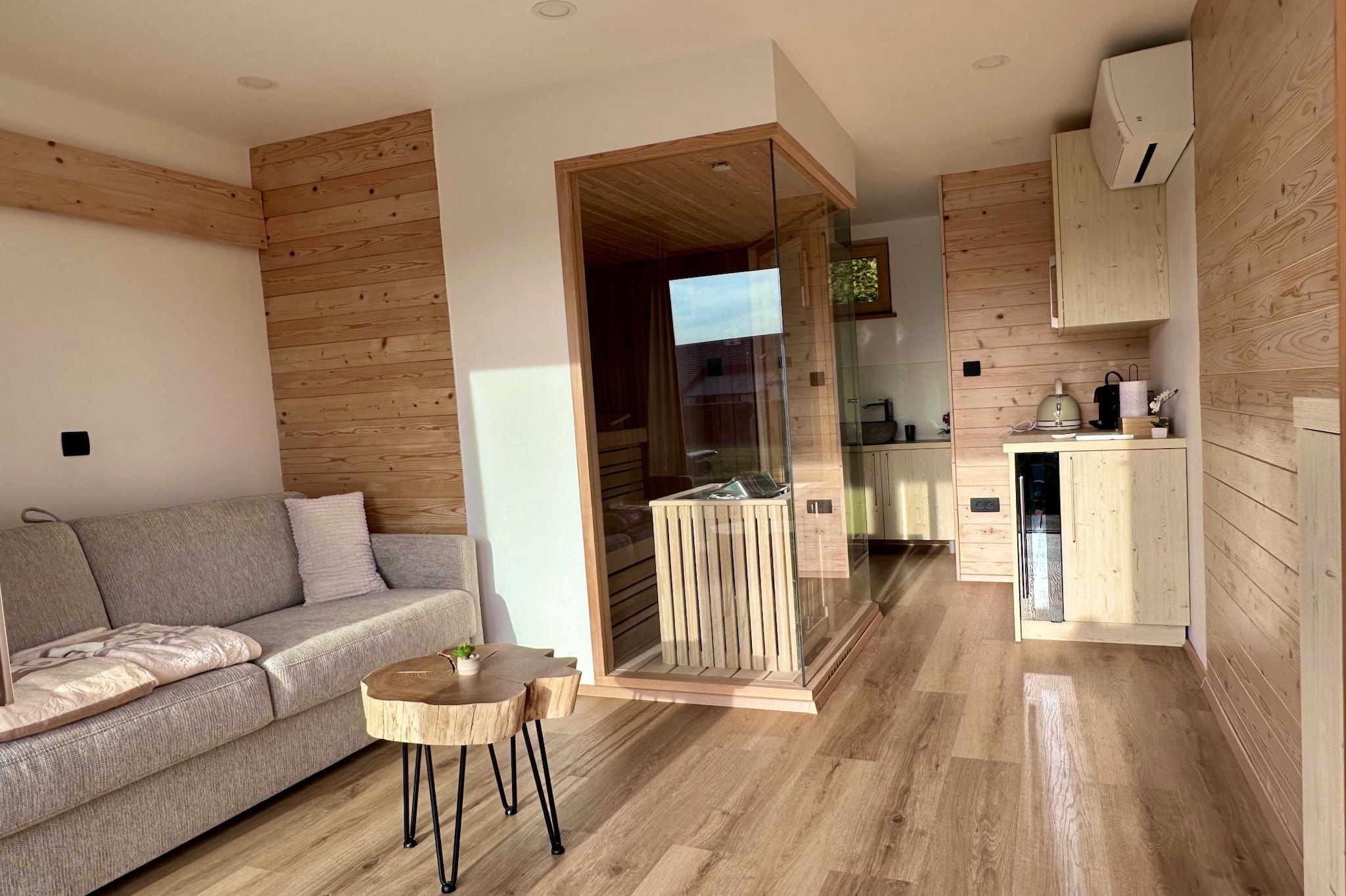 Elegant Warm Bliss Hideaway Escape Lodge - Glamping (owner Desiree)