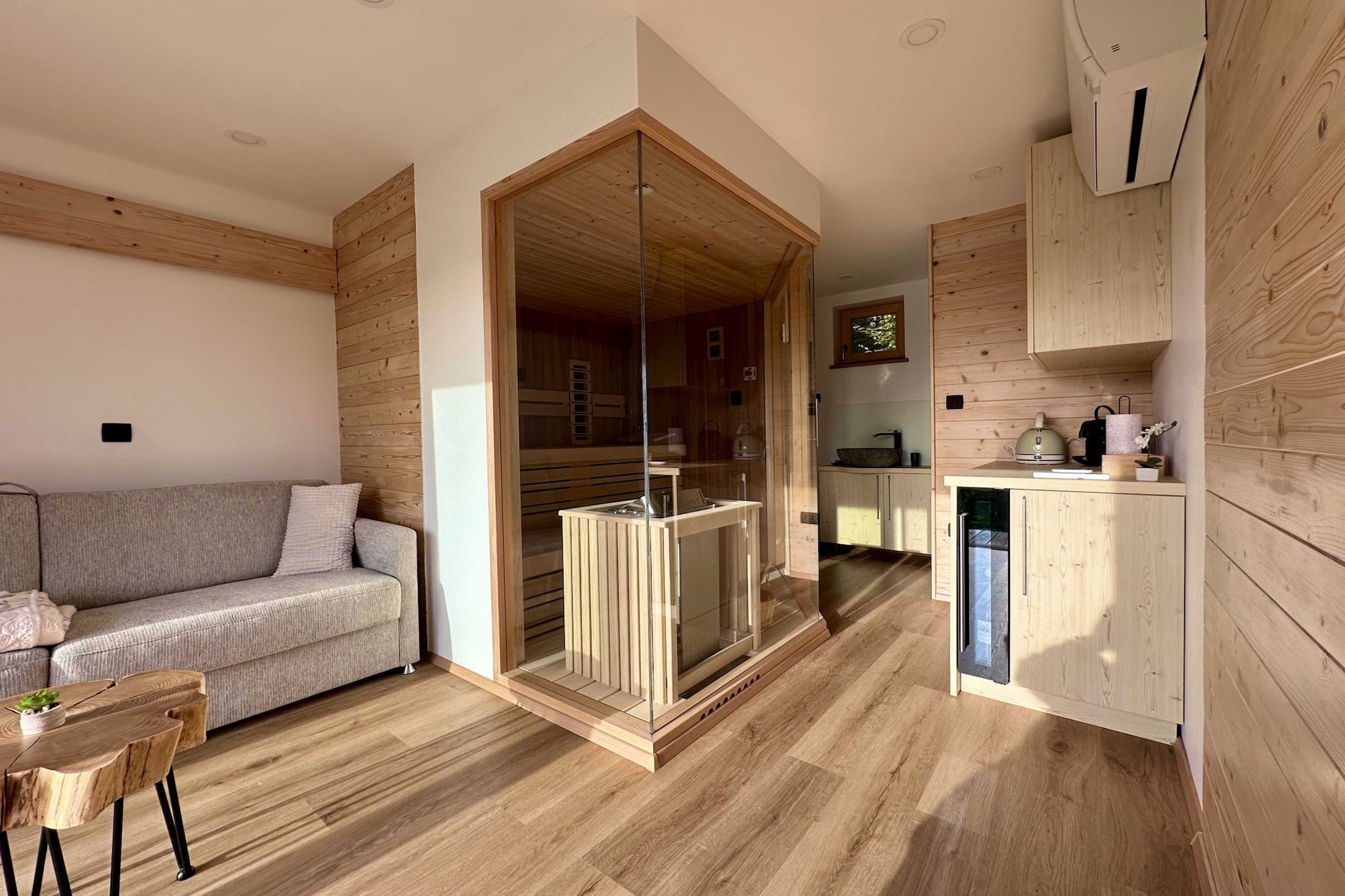 Elegant Warm Bliss Hideaway Escape Lodge - Glamping (owner Desiree)