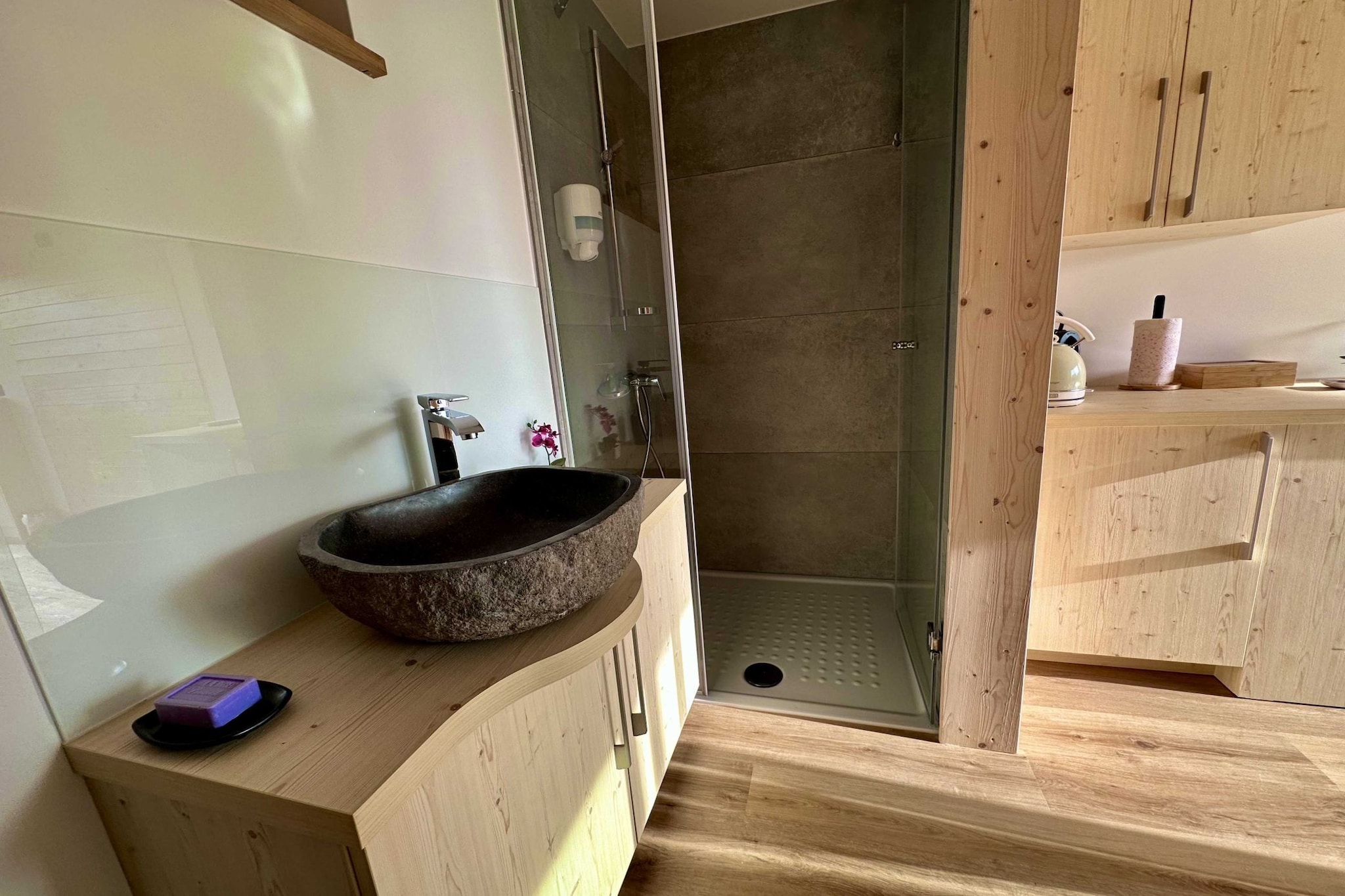 Elegant Warm Bliss Hideaway Escape Lodge - Glamping (owner Desiree)-Bathroom