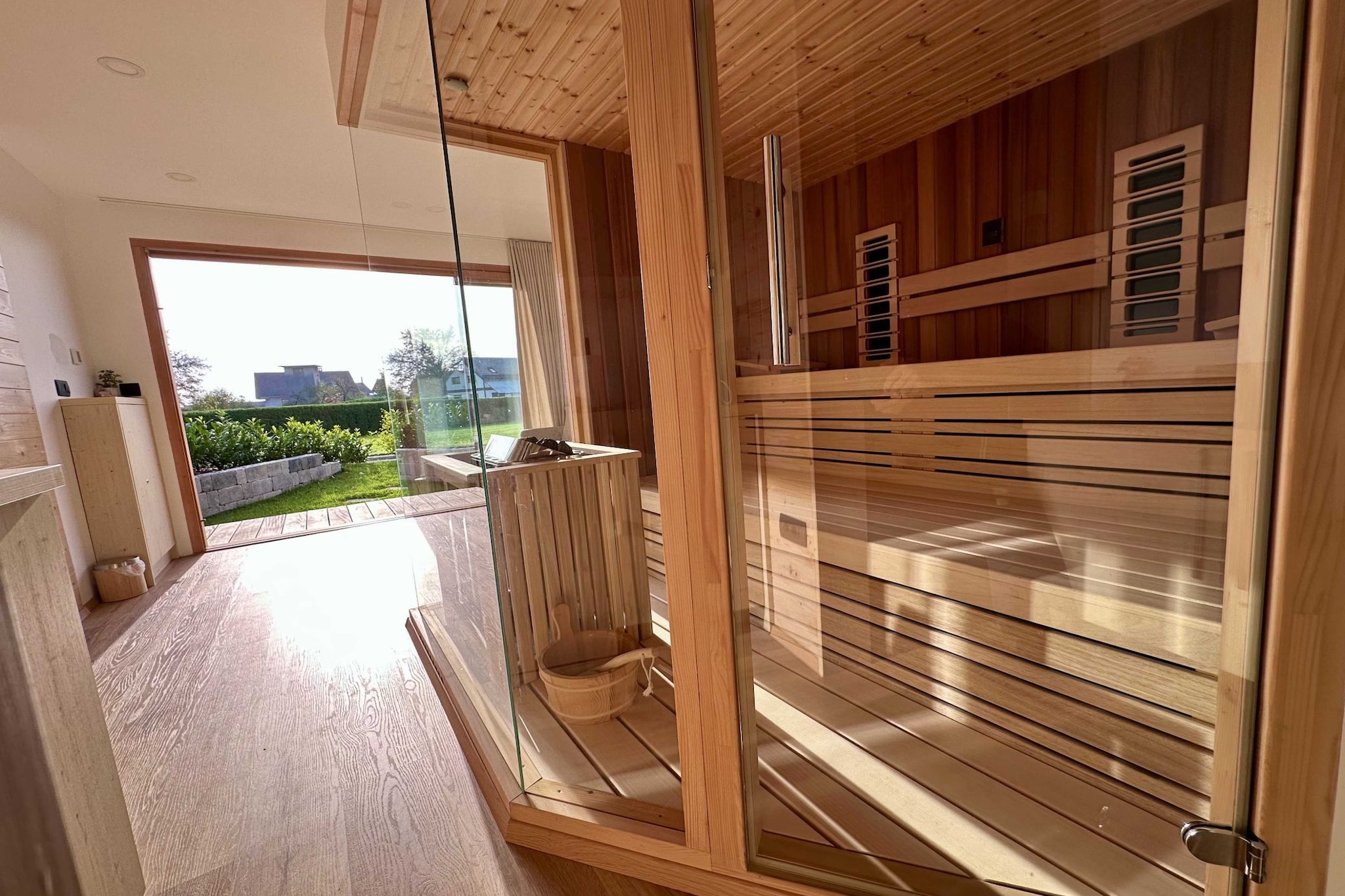Elegant Warm Bliss Hideaway Escape Lodge - Glamping (owner Desiree)-Sauna