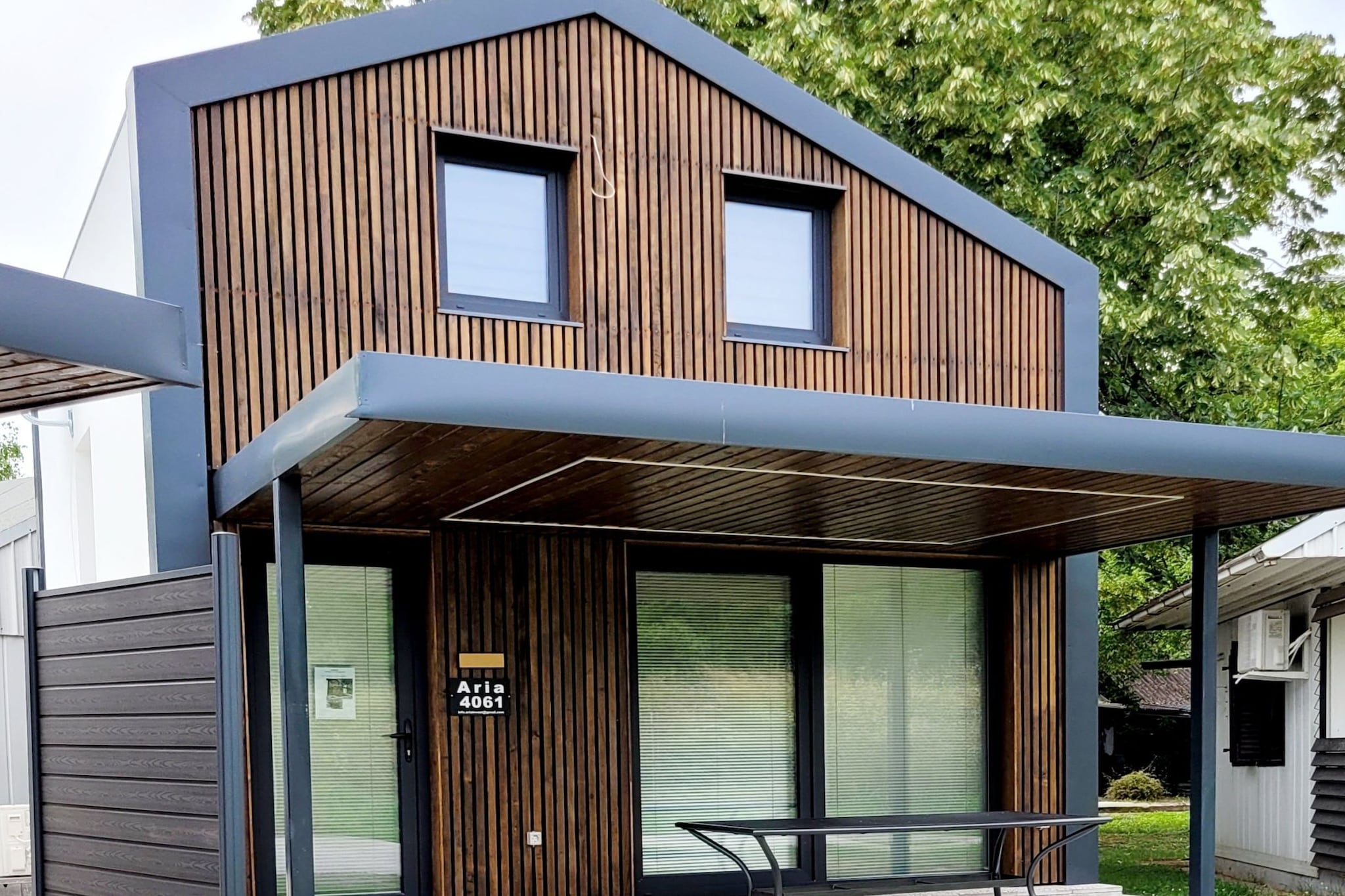 Tranquil Luxe Thermal Escape Mobile Home - Premium Mobile Home with Terrace (owner 4052)-Buitenlucht