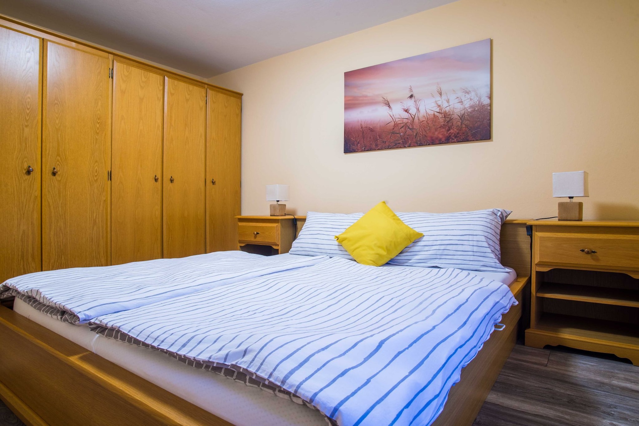 Luce Hilltop Cozy Apartment - Two Bedroom Apartment-Chambre