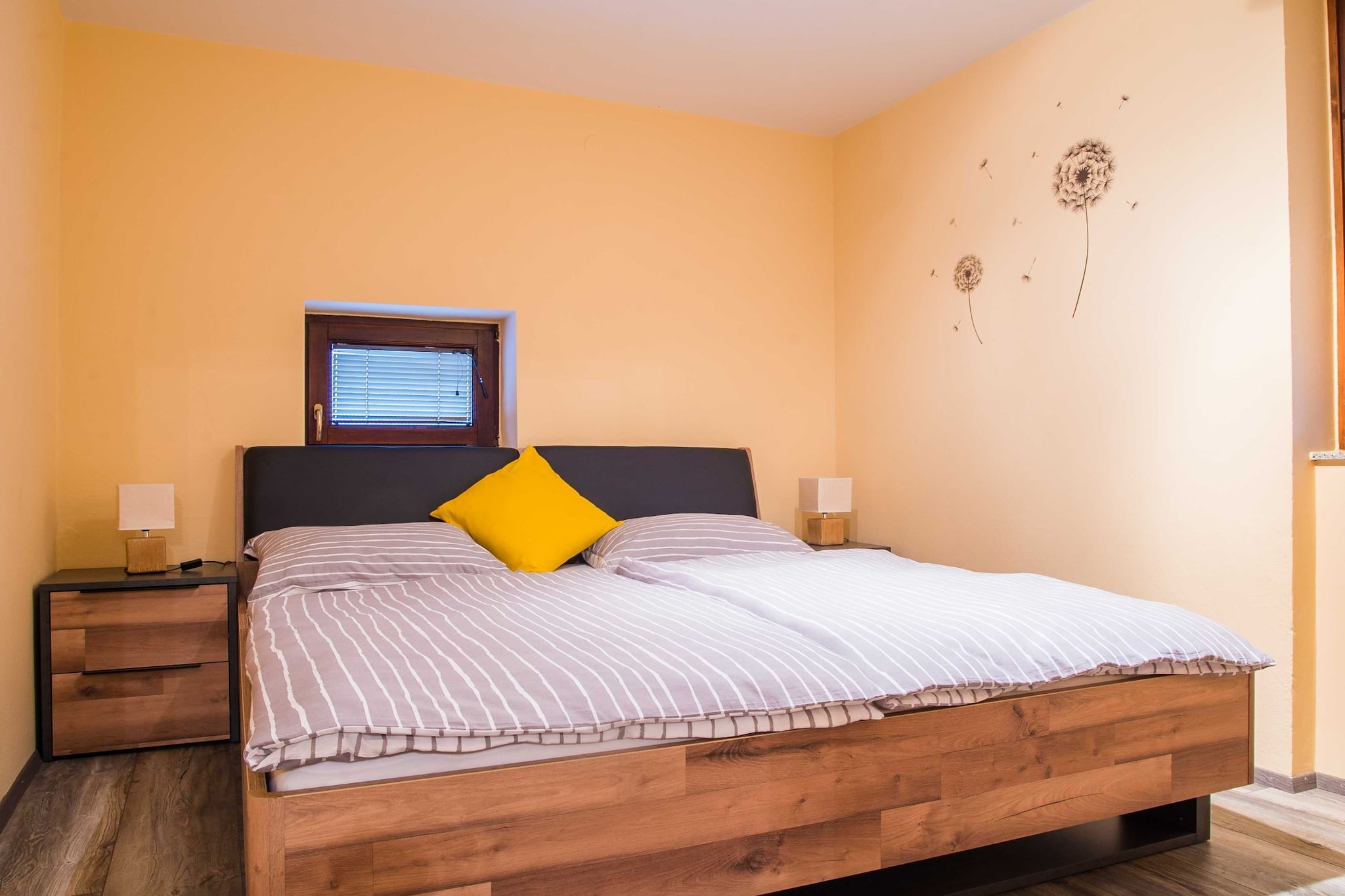 Luce Hilltop Cozy Apartment - Two Bedroom Apartment-Chambre