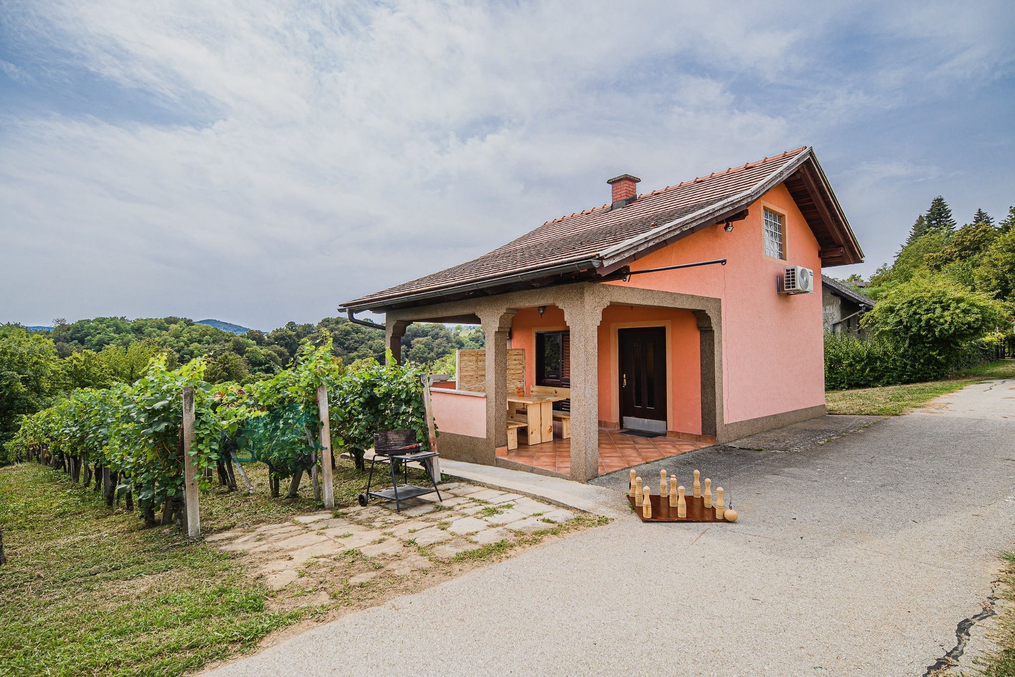 Harvest Horizon Holiday Home with Sauna - One Bedroom Holiday Home-Buitenlucht