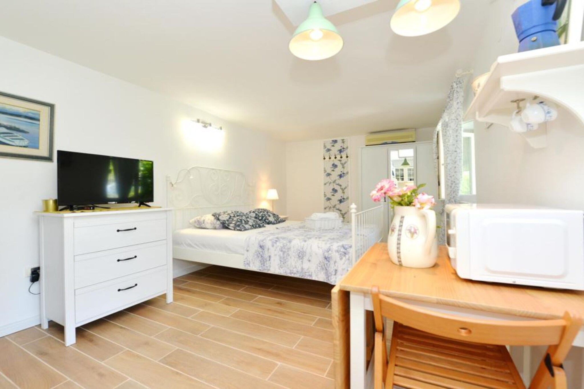 Studio (Ruzmarin)-Schlafzimmer