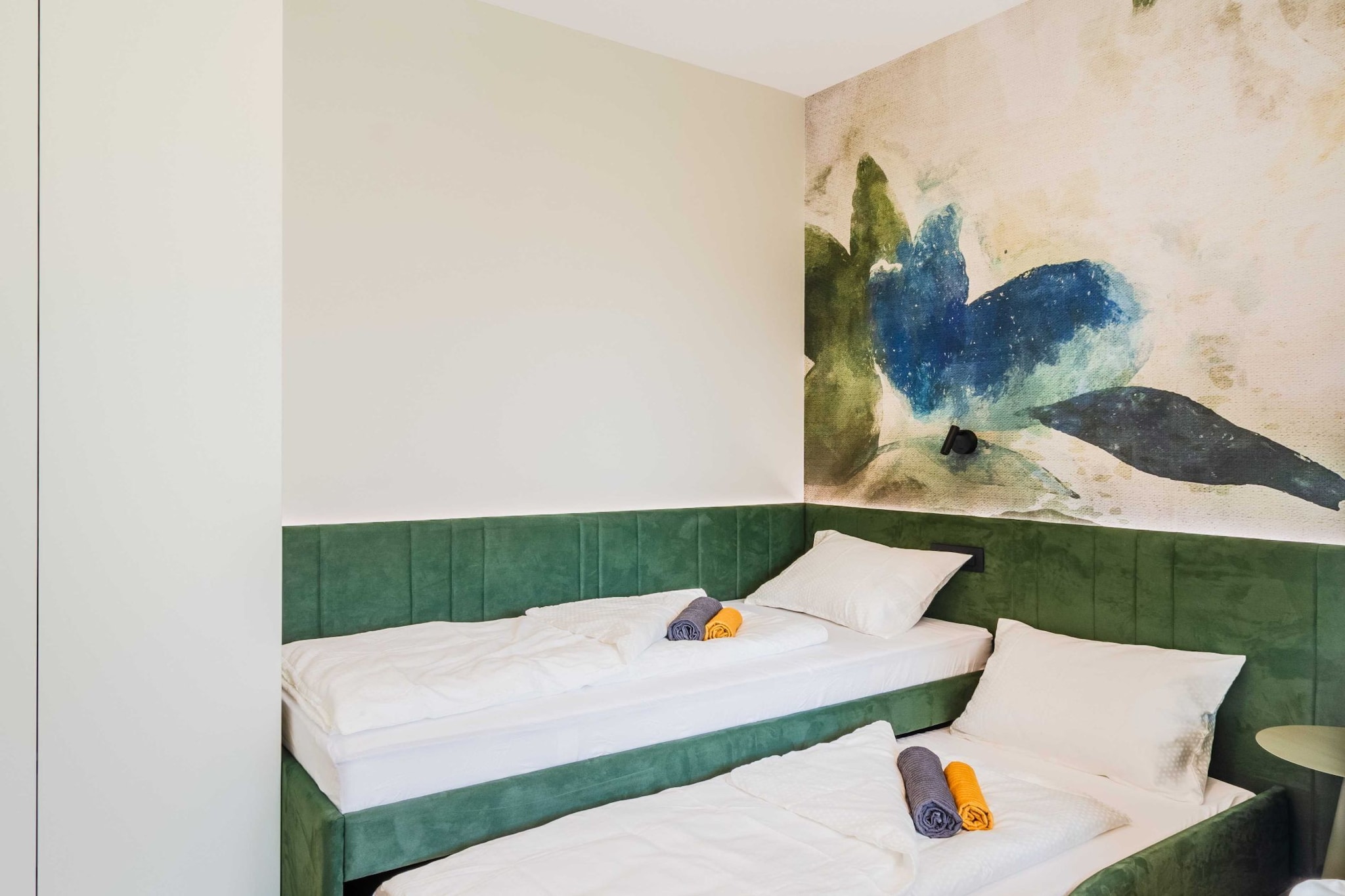 Bovec Chic Apartment with Sauna - One Bedroom Apartment with Balcony-Chambre