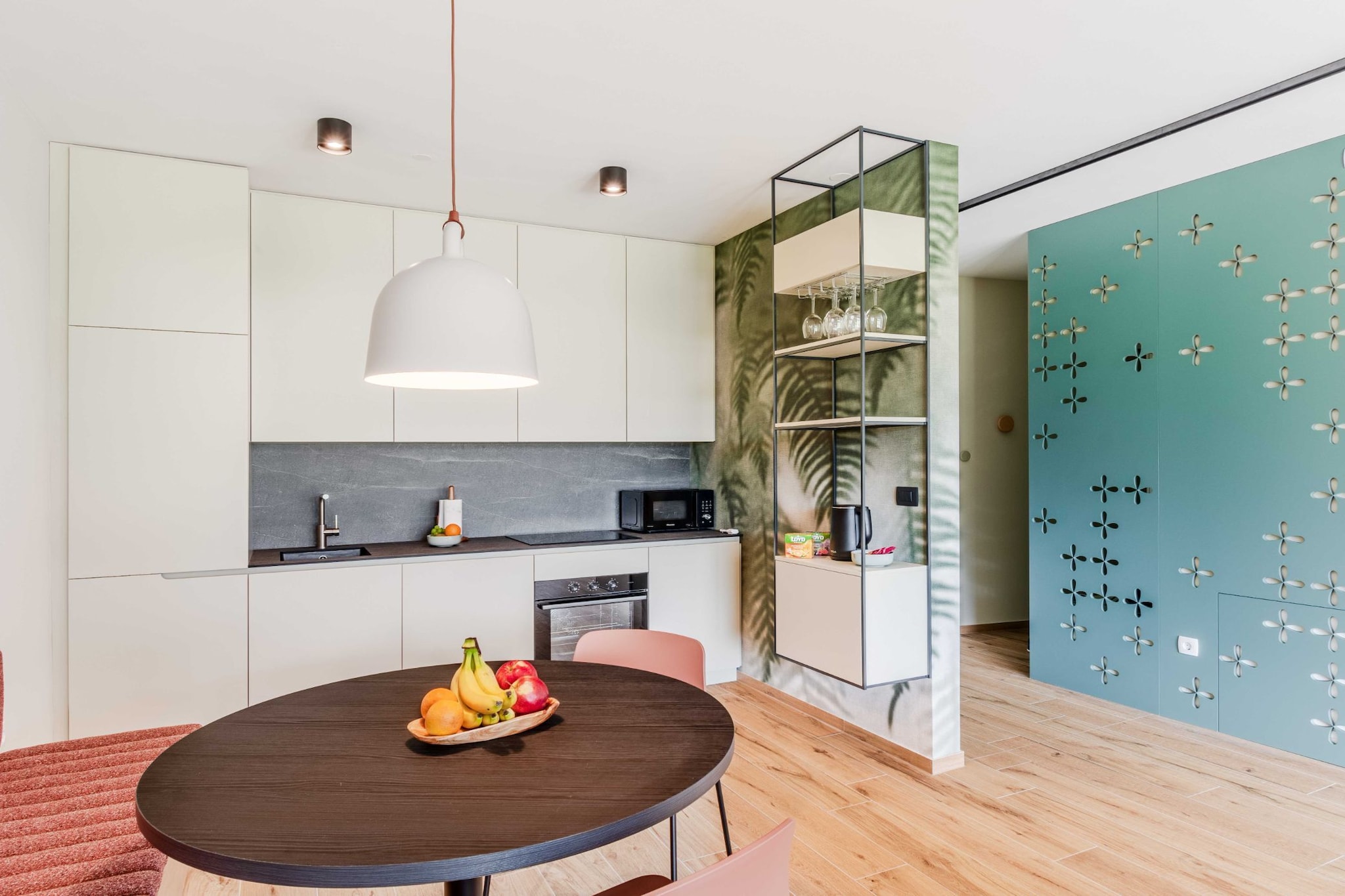 Bovec Chic Apartment with Sauna - One Bedroom Apartment with Balcony-Cuisine