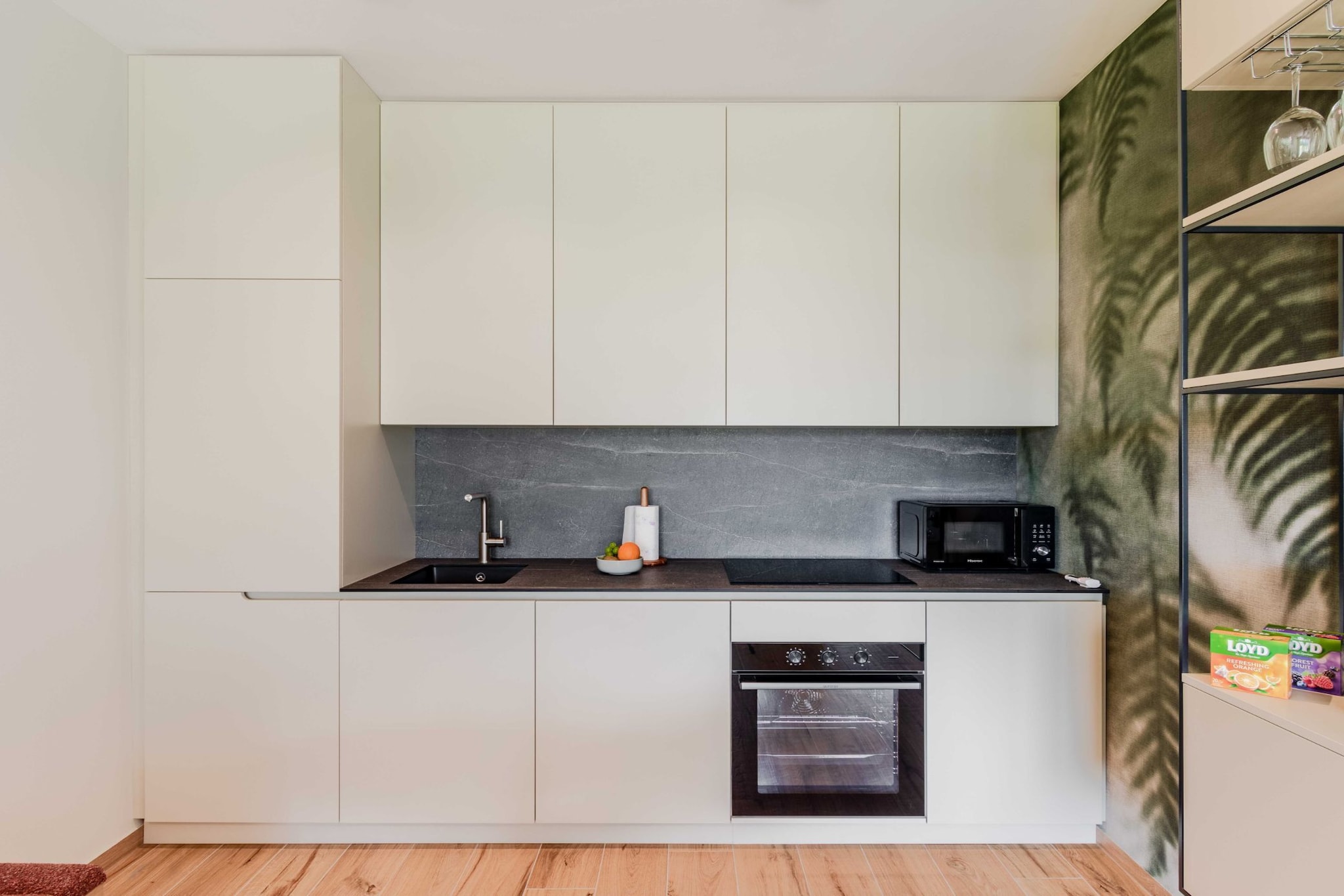 Bovec Chic Apartment with Sauna - One Bedroom Apartment with Balcony-Cuisine