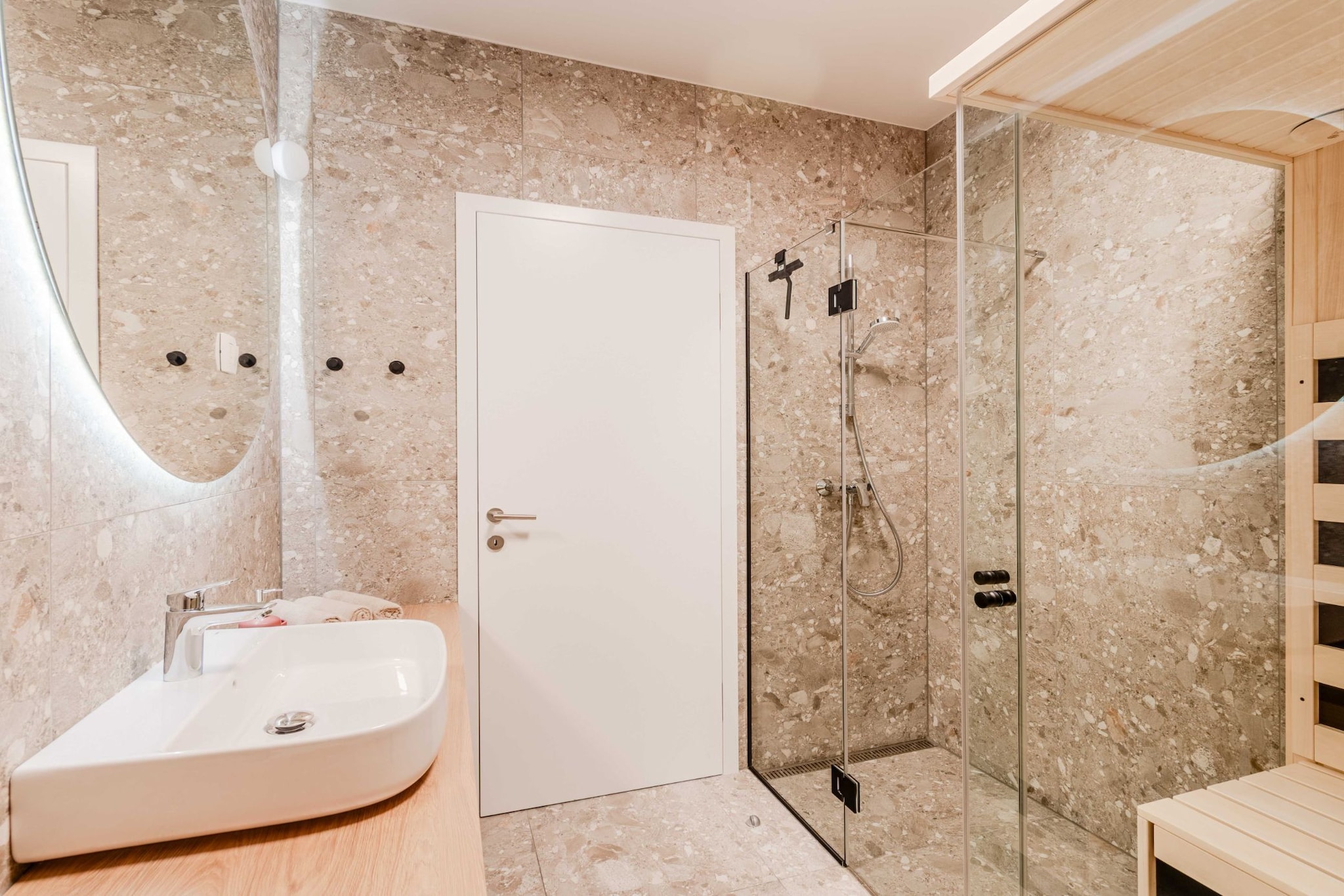 Bovec Chic Apartment with Sauna - One Bedroom Apartment with Balcony-Salle de bain