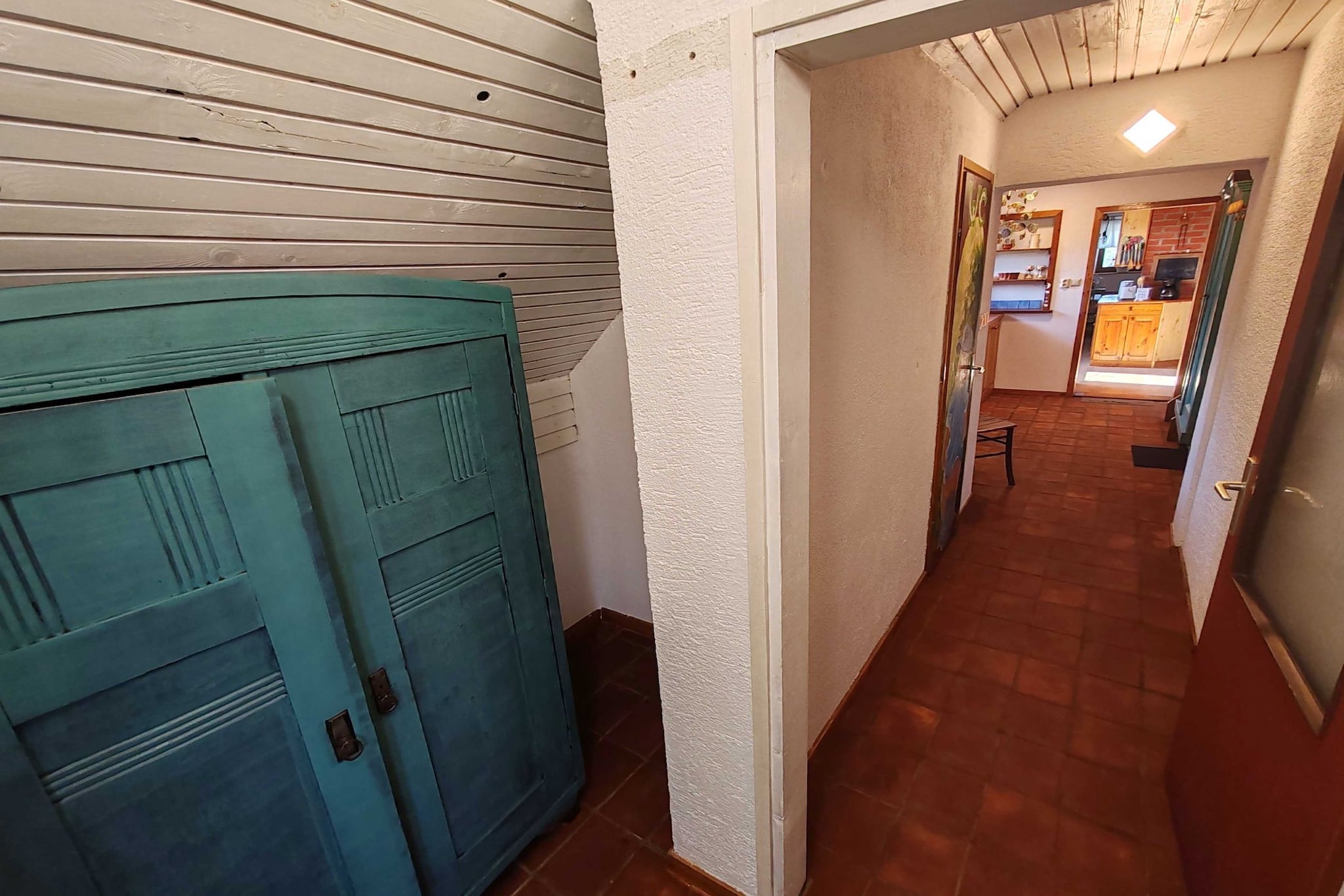 Riverside Unique and Tranquil Apartment - Three Bedroom Apartment-Indoor