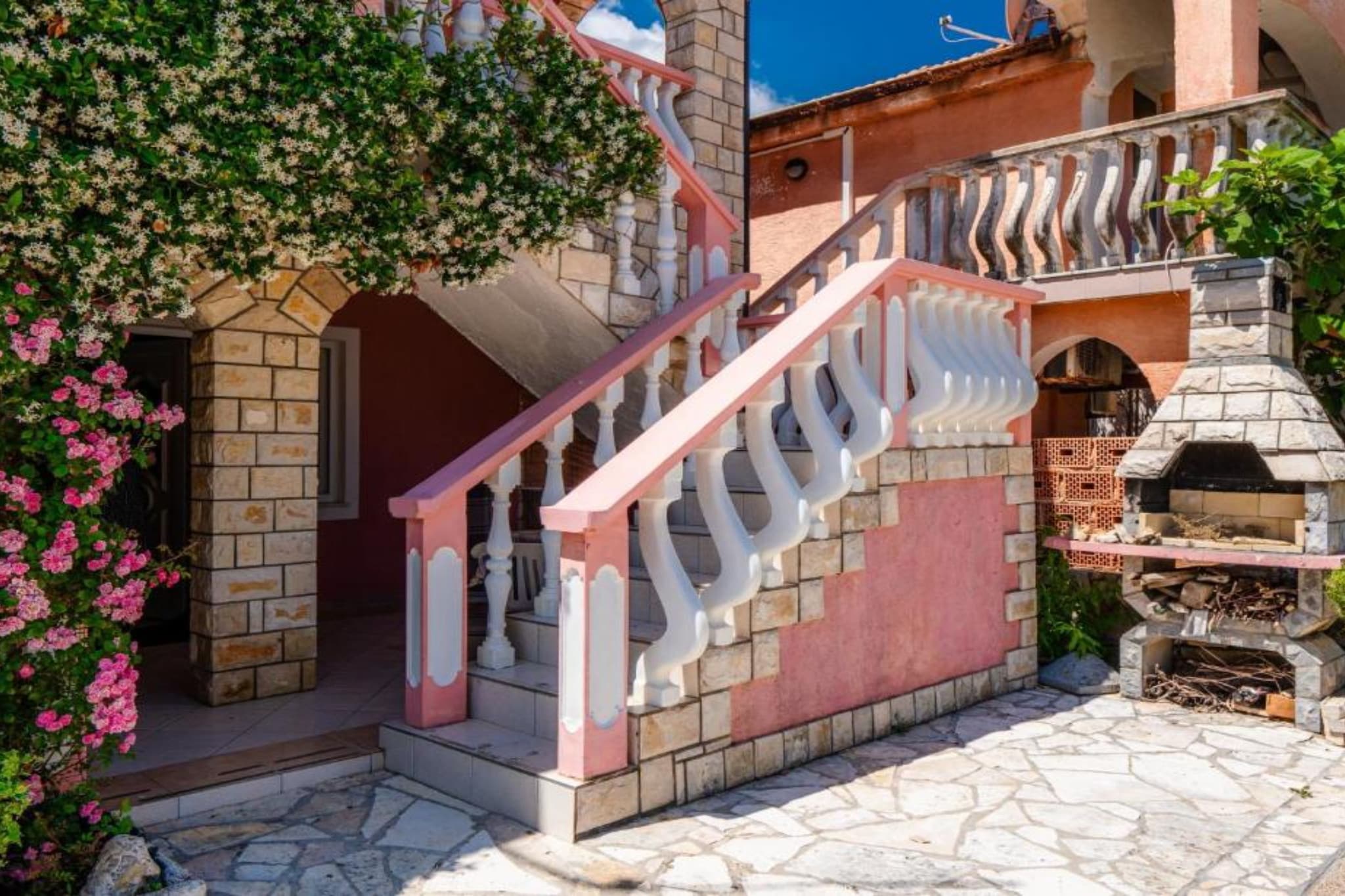 Two Bedroom Apartment 4 ( Kat)-Outdoor