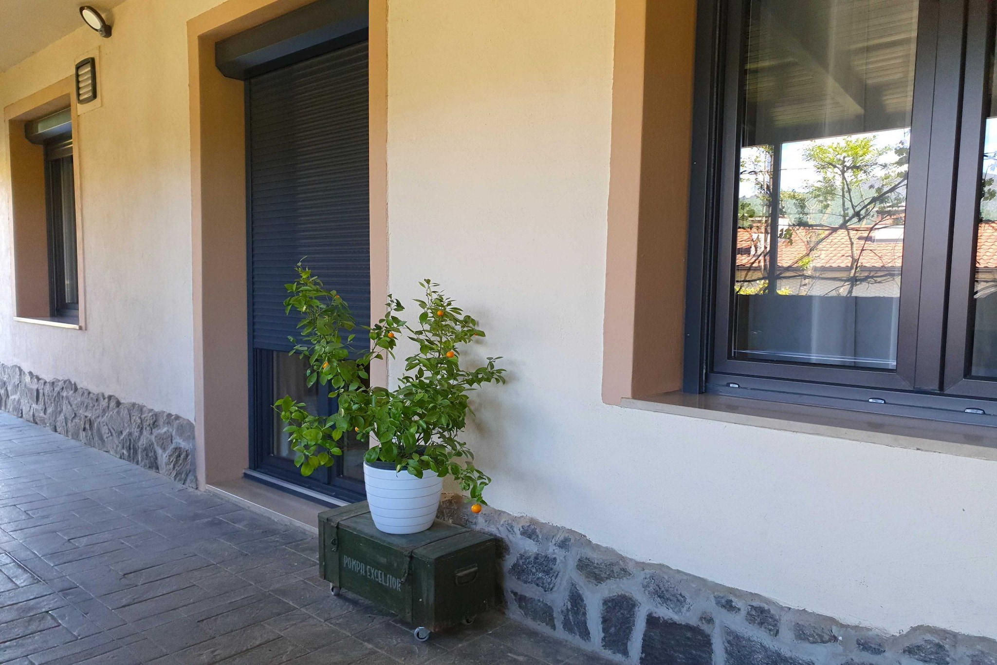 Bright and Sunny Apartment with Terrace - Two Bedroom Apartment with Terrace-Outdoor