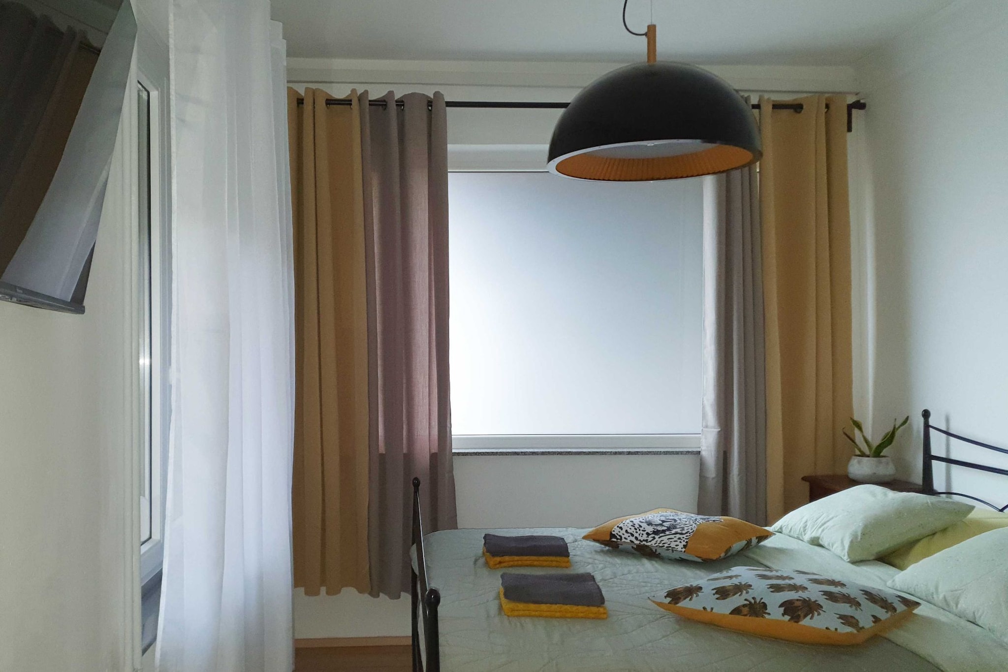 Bright and Sunny Apartment with Terrace - Two Bedroom Apartment with Terrace-Bedroom