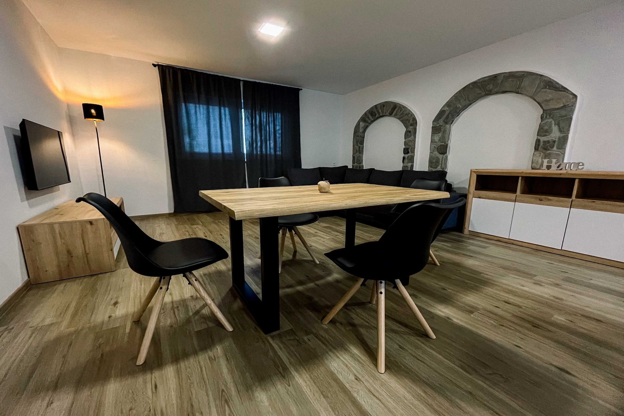 Modern and Peaceful Apartment with Terrace - Two Bedroom Apartment with Terrace