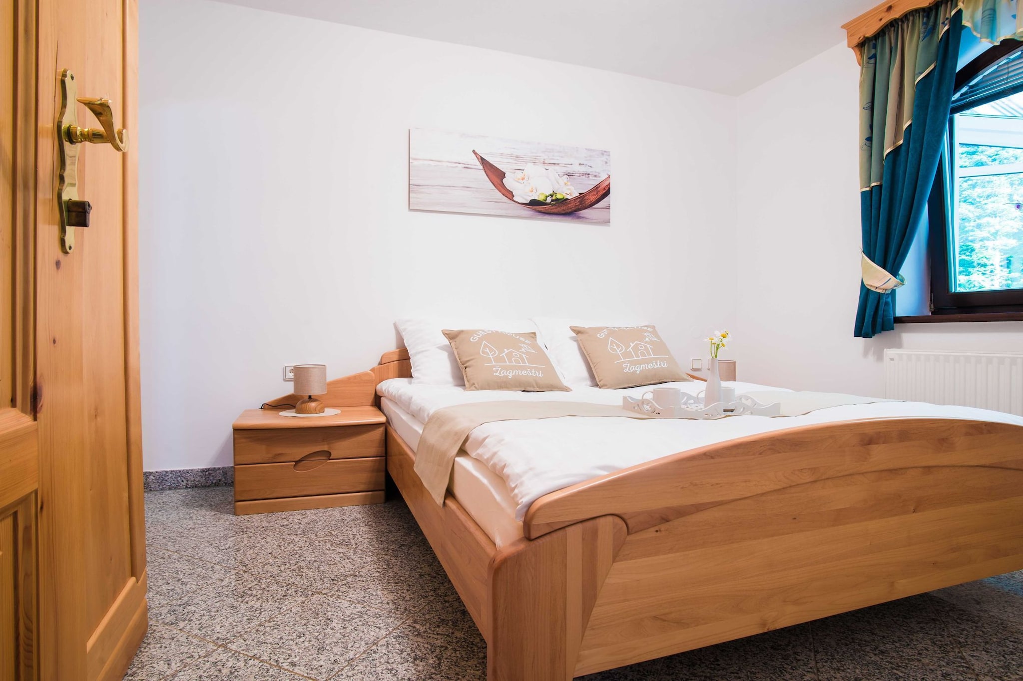Rustic Authentic Holiday Home with Terrace and Wood Stove - Three Bedroom Holiday Home with Terrace-Chambre