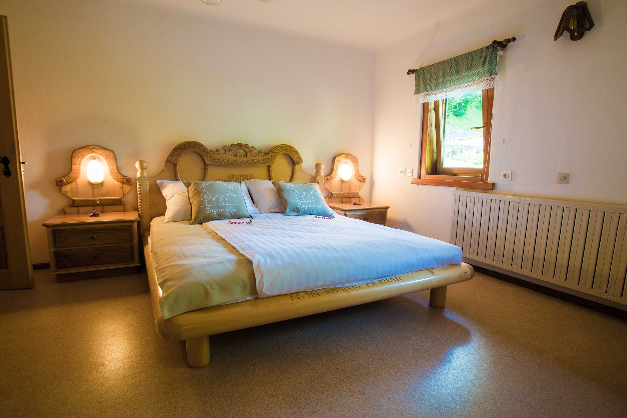 Rustic Authentic Holiday Home with Terrace and Wood Stove - Three Bedroom Holiday Home with Terrace-Chambre