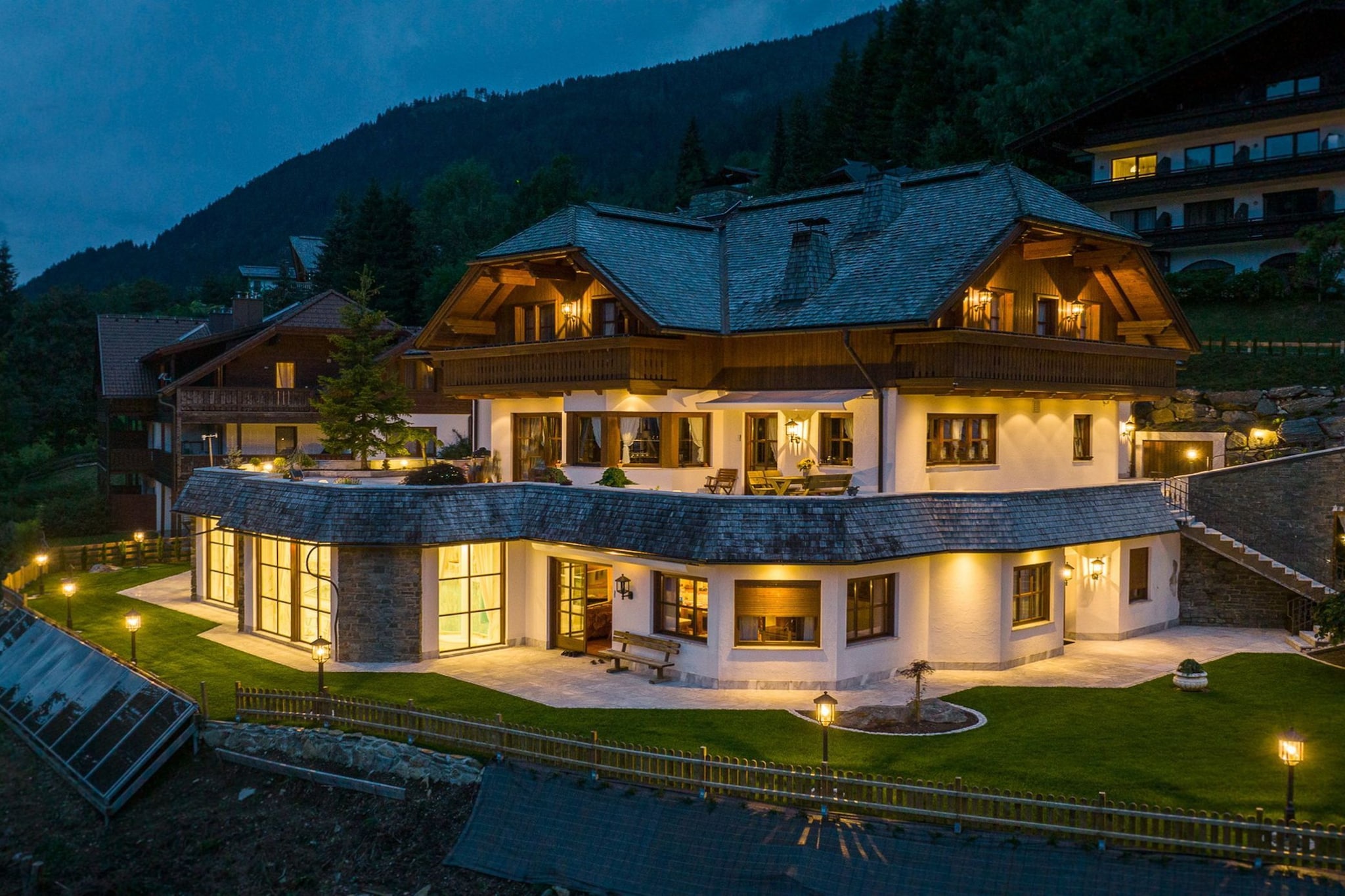 Bad Kleinkirchheim Lush and Spacious Villa with Indoor Pool and Wellness - Seven Bedroom Villa-Outdoor