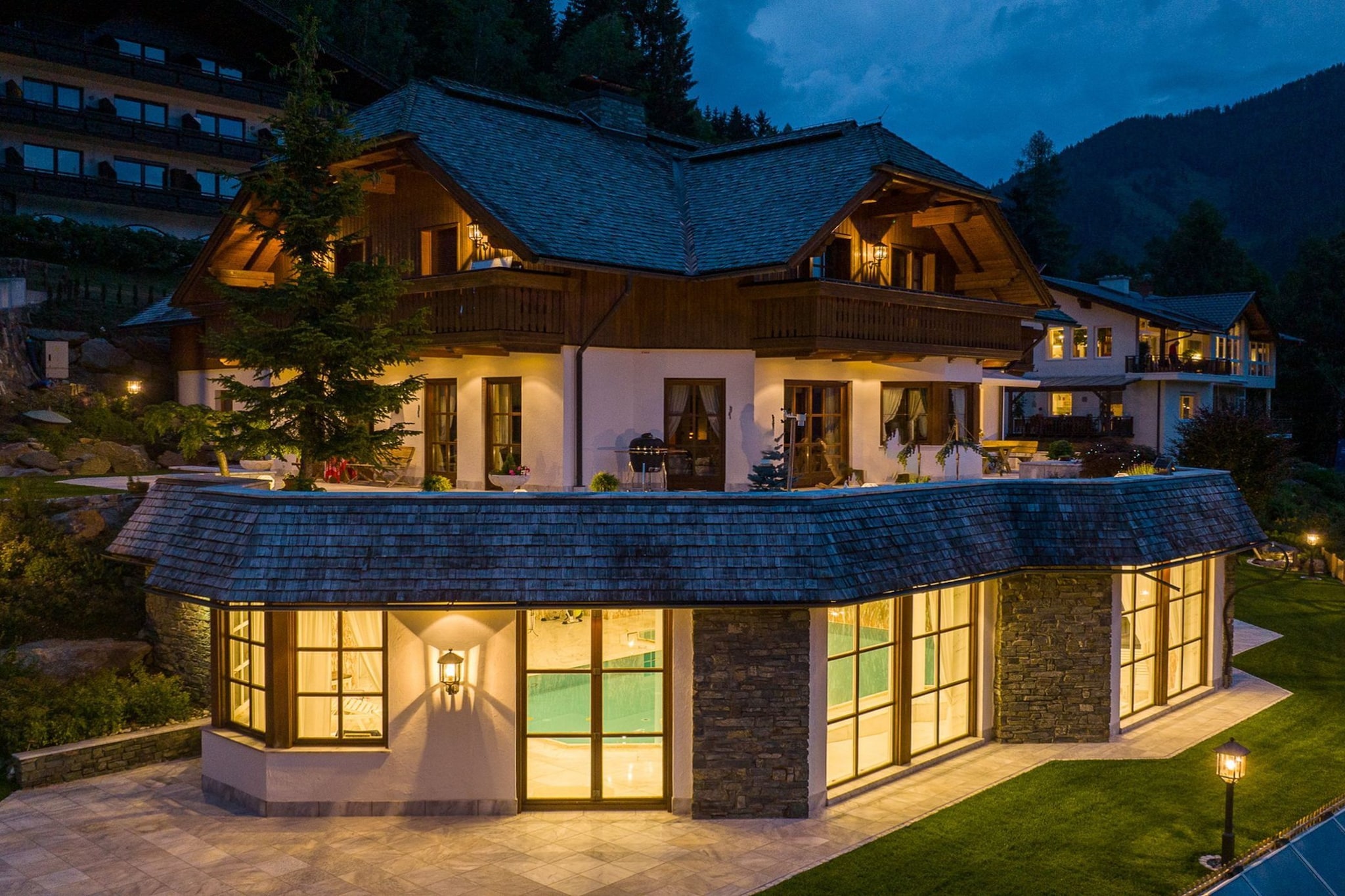 Bad Kleinkirchheim Lush and Spacious Villa with Indoor Pool and Wellness - Seven Bedroom Villa-Outdoor