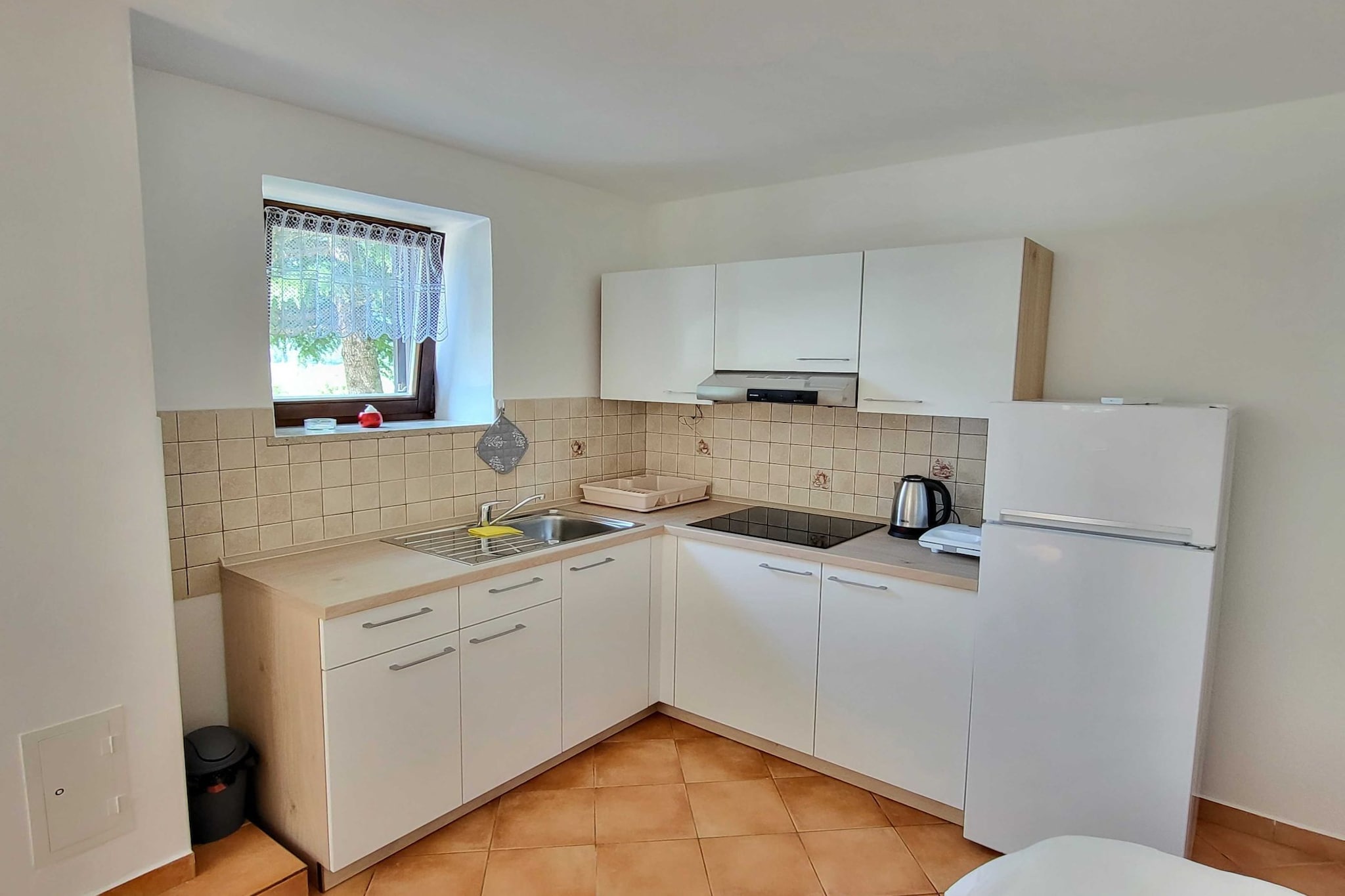 Peaceful Countryside Holiday Home with Terrace - One Bedroom Holiday Home with Terrace-Kitchen