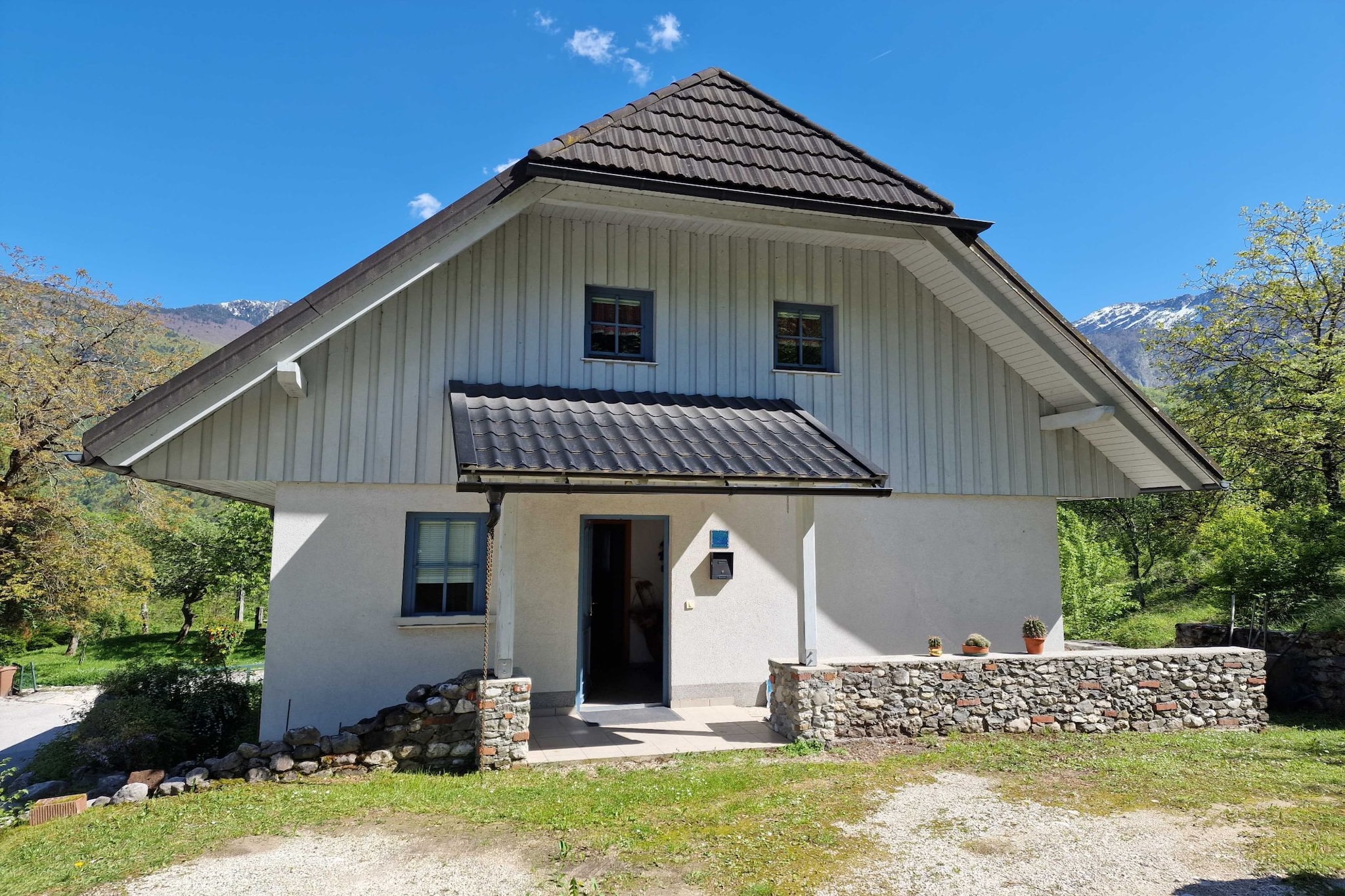 Bovec Comfortable Apartment with Mountain View - One Bedroom Apartment with Mountain View-Extérieur